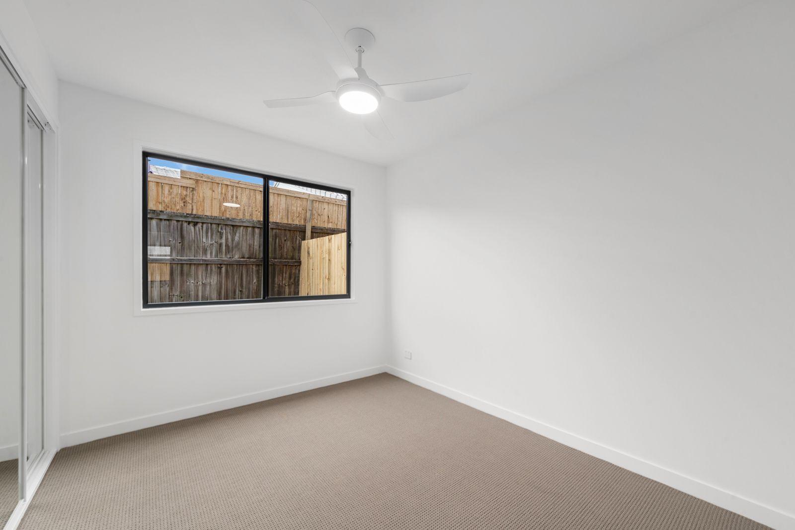 Townhouse for Rent: Kallangur, QLD 4503, QLD, 4503