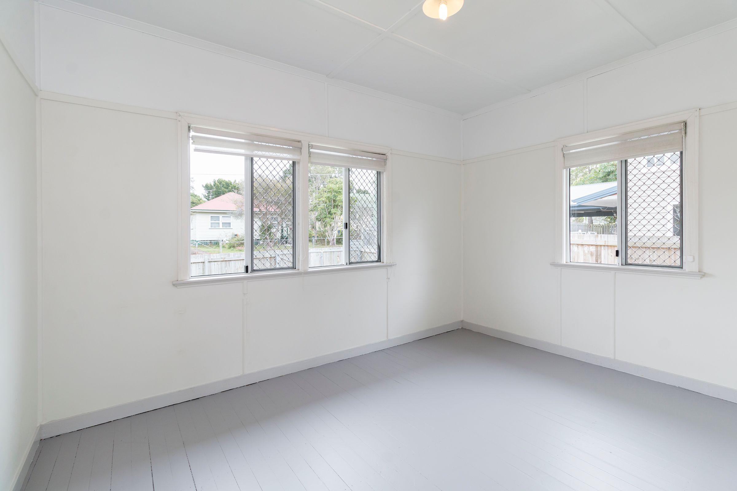 Large family home in sought-after location Stafford!