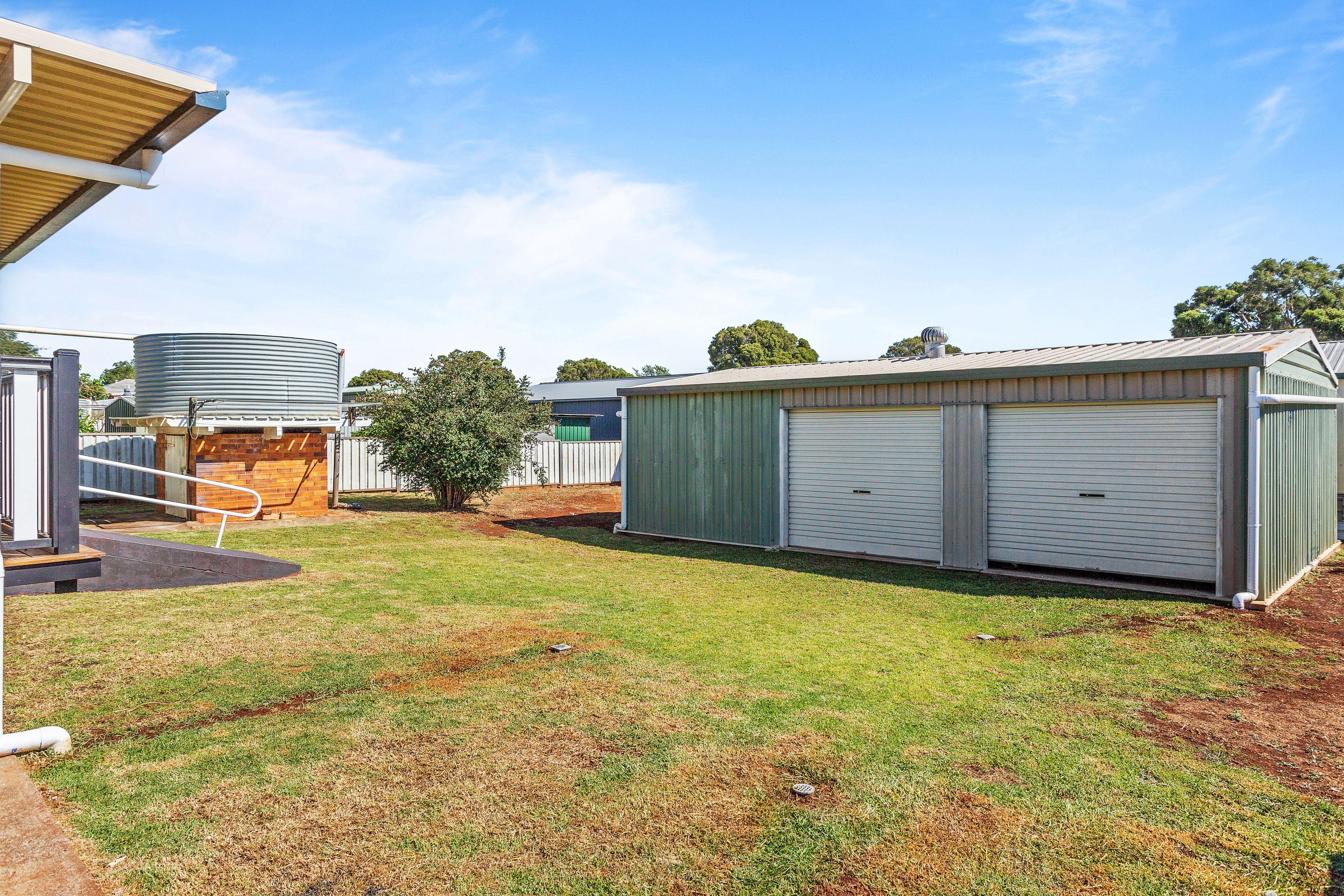 House for Rent: Harristown, QLD 4350, QLD, 4350