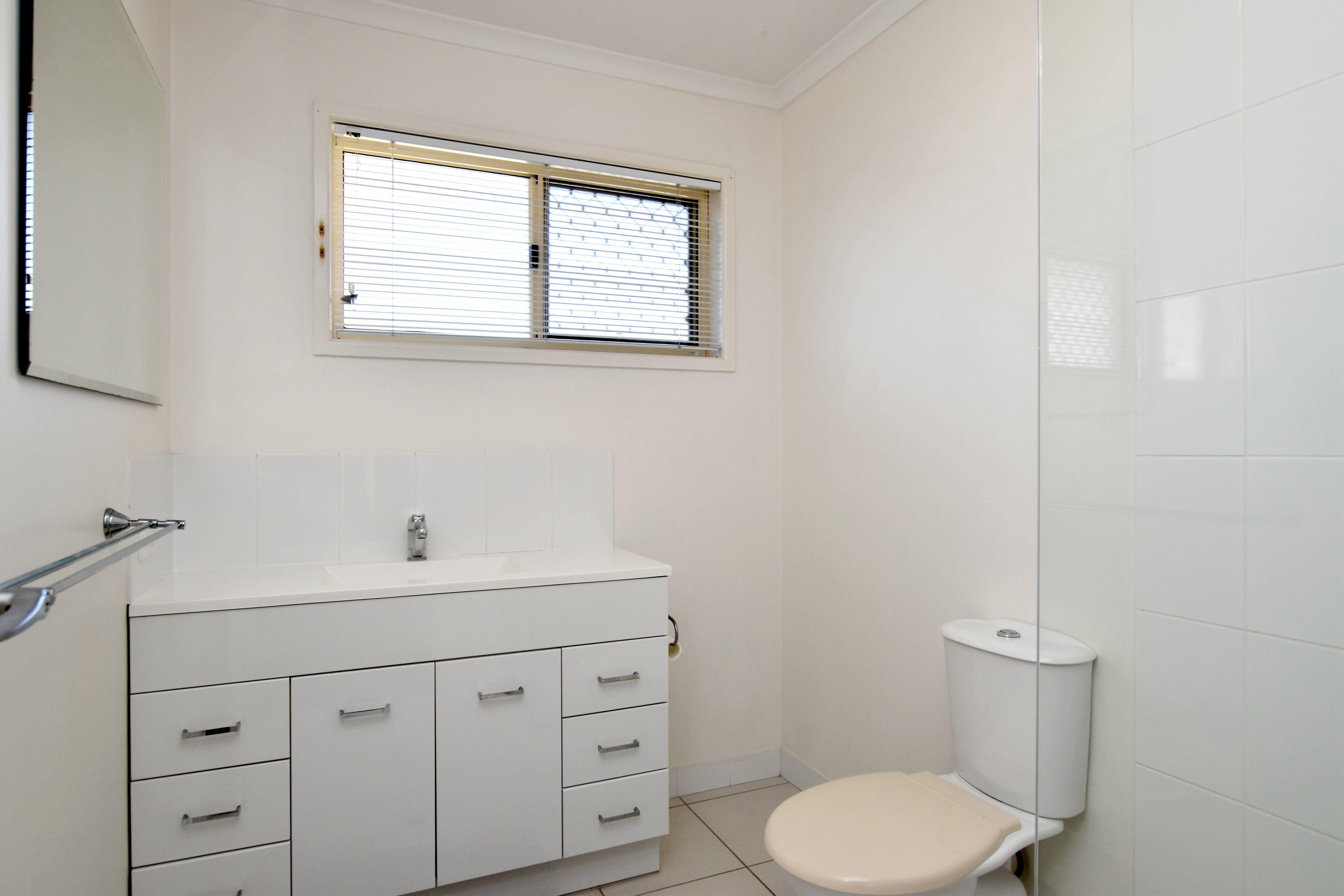 Unit for Rent: West Gladstone, QLD 4680, QLD, 4680