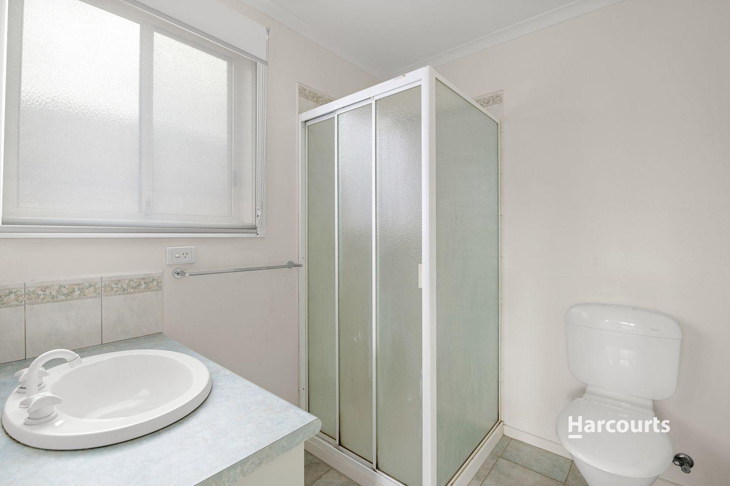 17 Bristol Mews, Craigieburn, VIC 3064 - House for Rent - harcourts.net