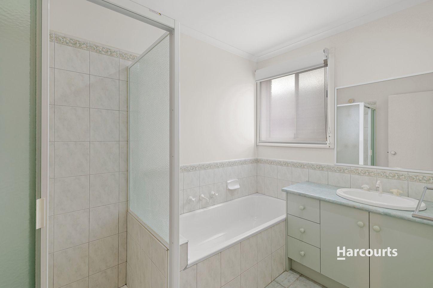 17 Bristol Mews, Craigieburn, VIC 3064 - House for Rent - harcourts.net