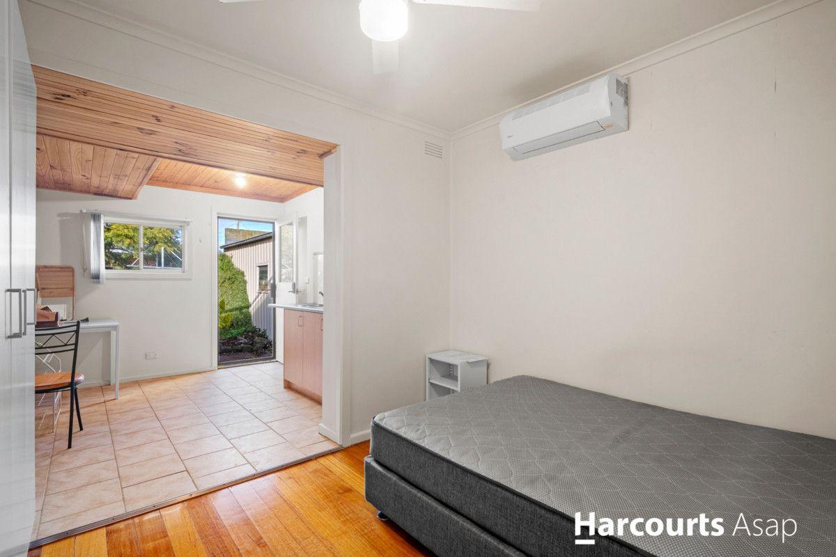 Prop-GPT: House: VIC Dandenong North, VIC 3175 Victoria 3175