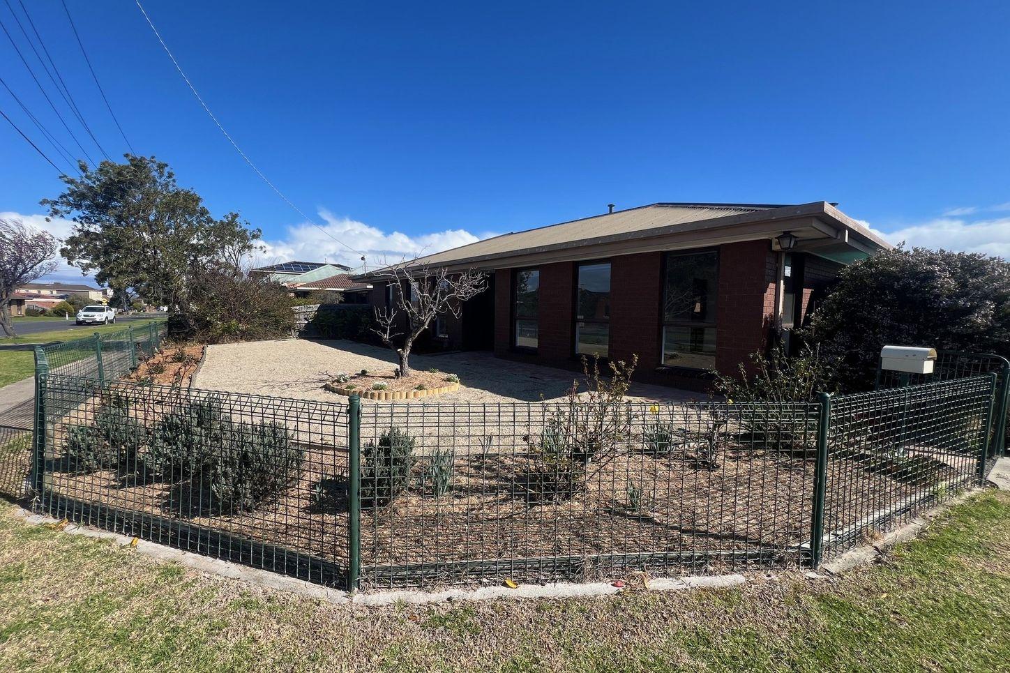 Prop-GPT: House: VIC Hamlyn Heights, VIC 3215 Victoria 3215