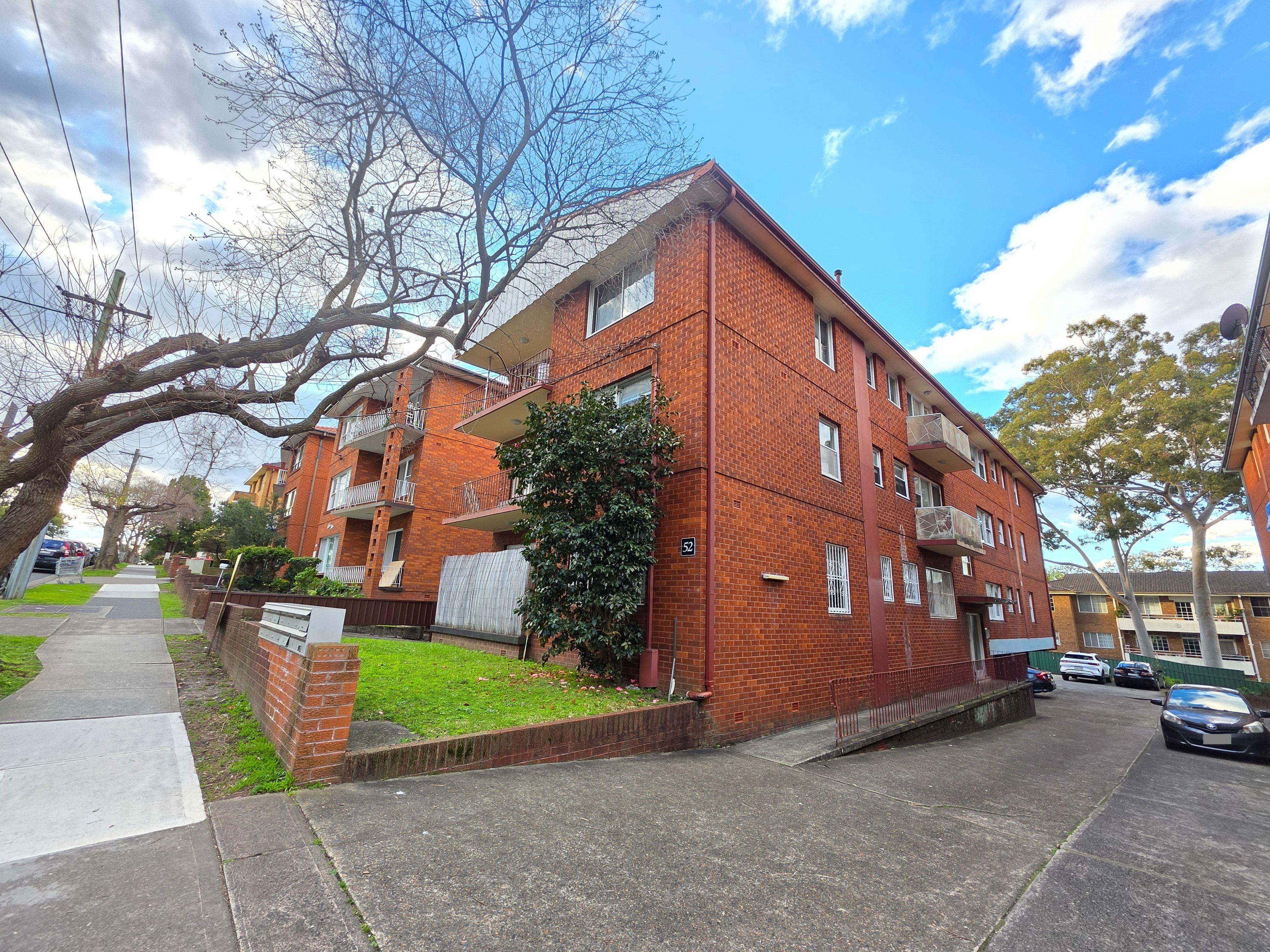 Prop-GPT: Unit: NSW Hurstville, NSW 2220 Home For Rent