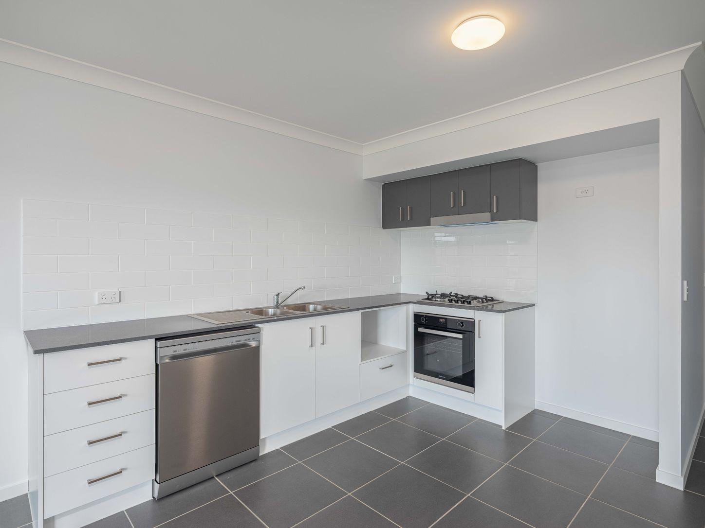 2/28 Langara Drive, SOUTHSIDE, QLD 4570 - House for Rent - harcourts.net