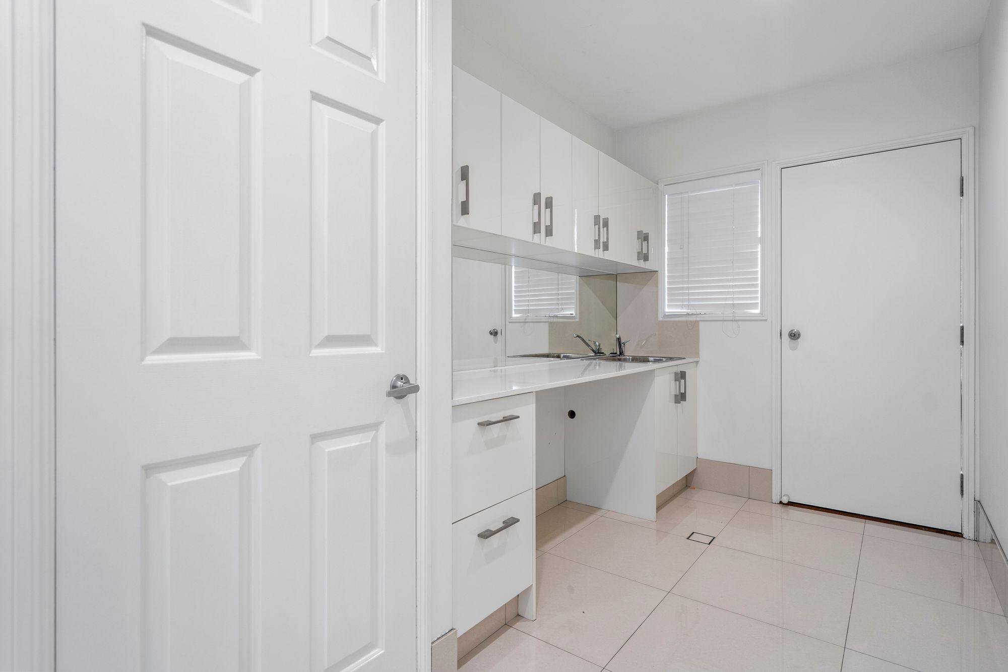 House for Rent: Runaway Bay, QLD 4216, QLD, 4216