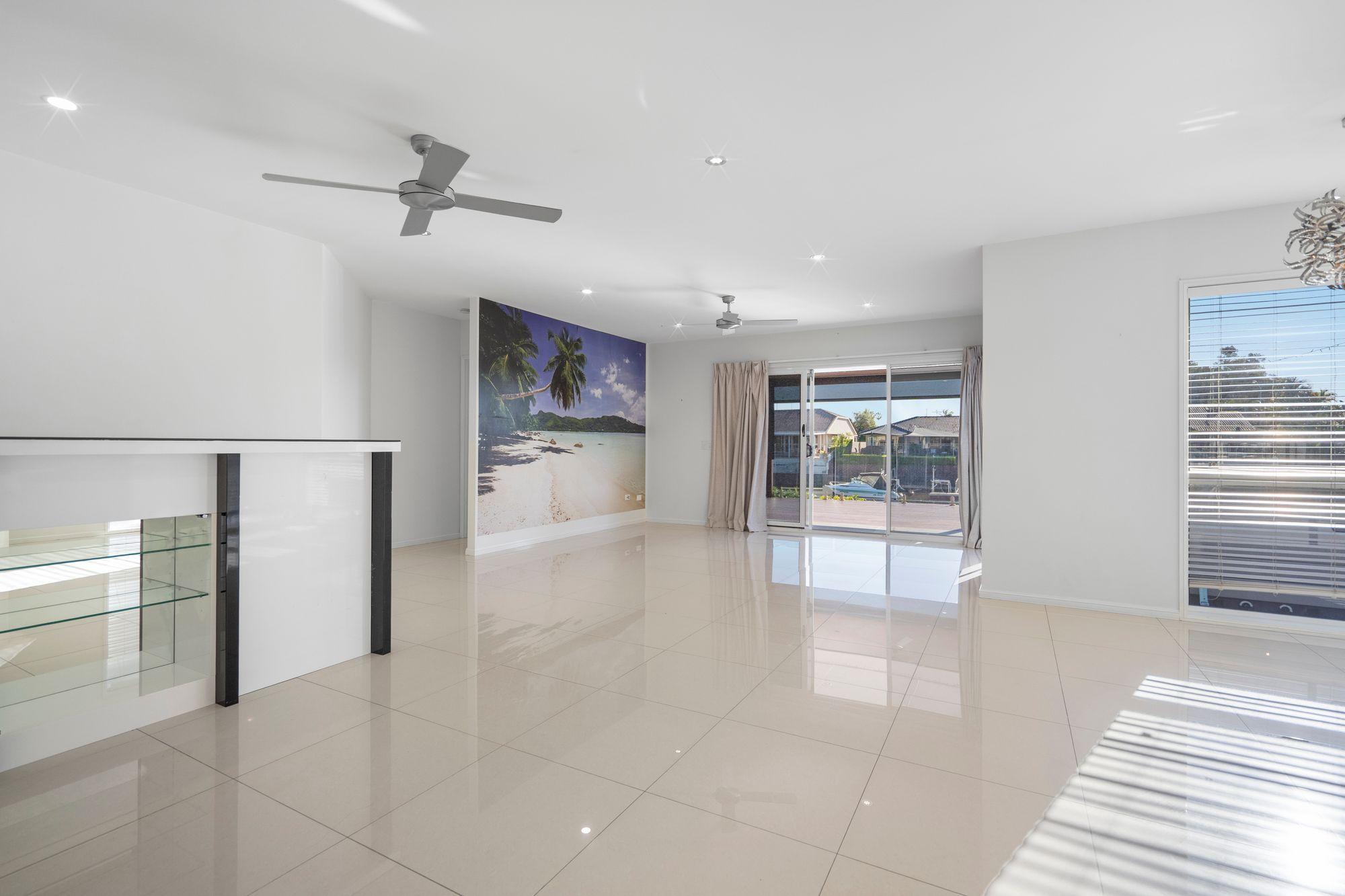 House for Rent: Runaway Bay, QLD 4216, QLD, 4216