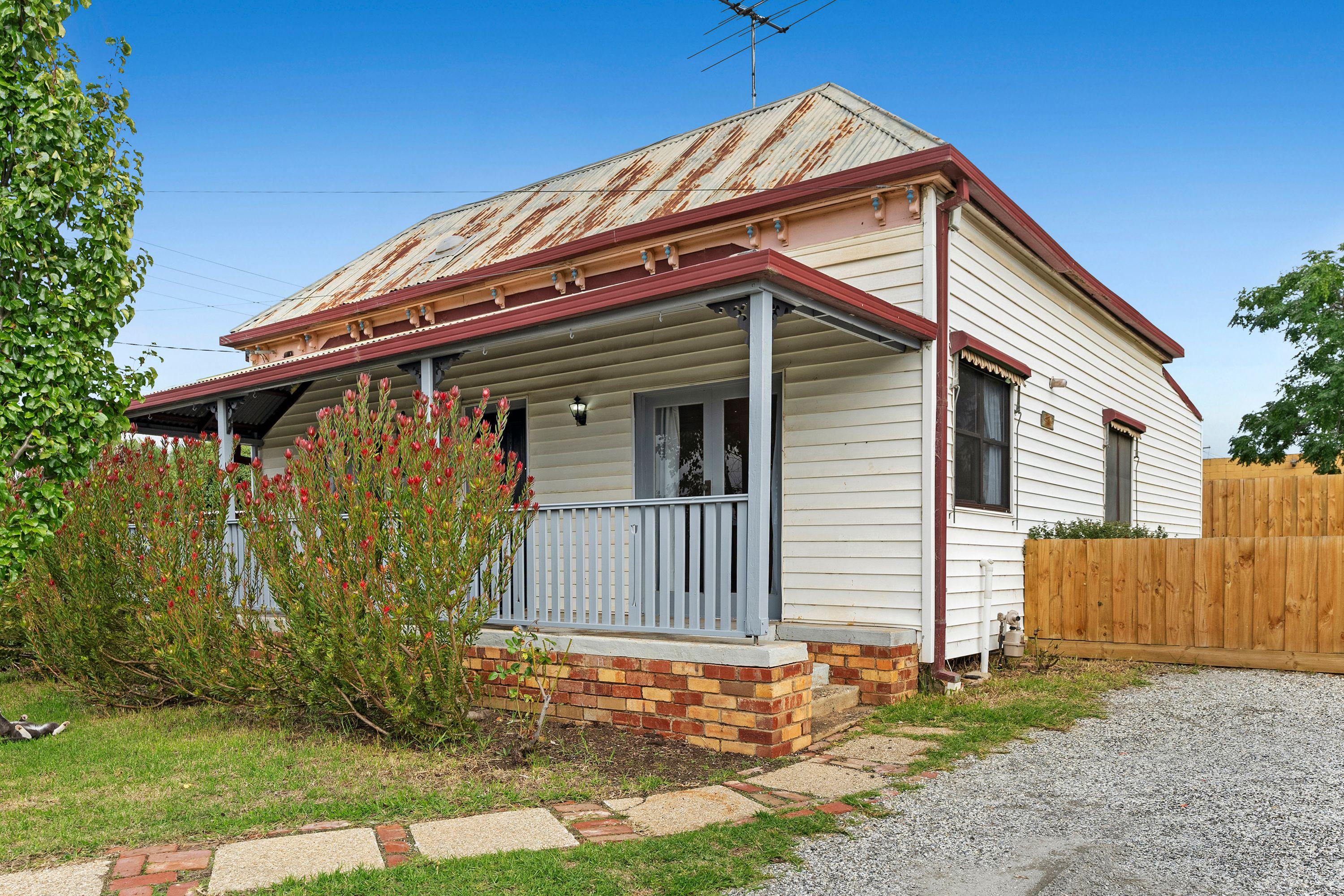 Prop-GPT: House: VIC Darley, VIC 3340 Home For Rent