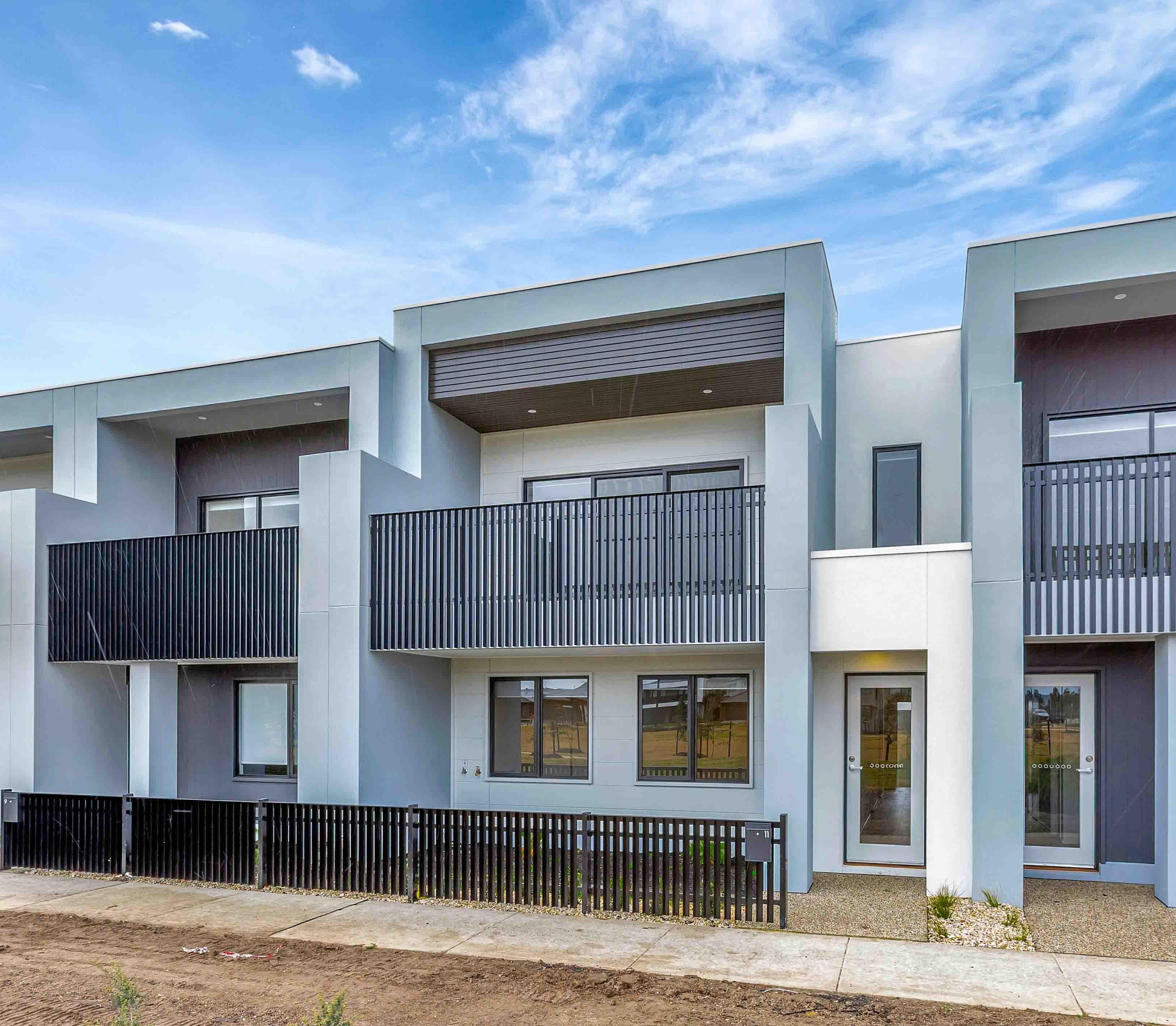 Prop-GPT: Townhouse: VIC Donnybrook, VIC 3064 Home For Rent
