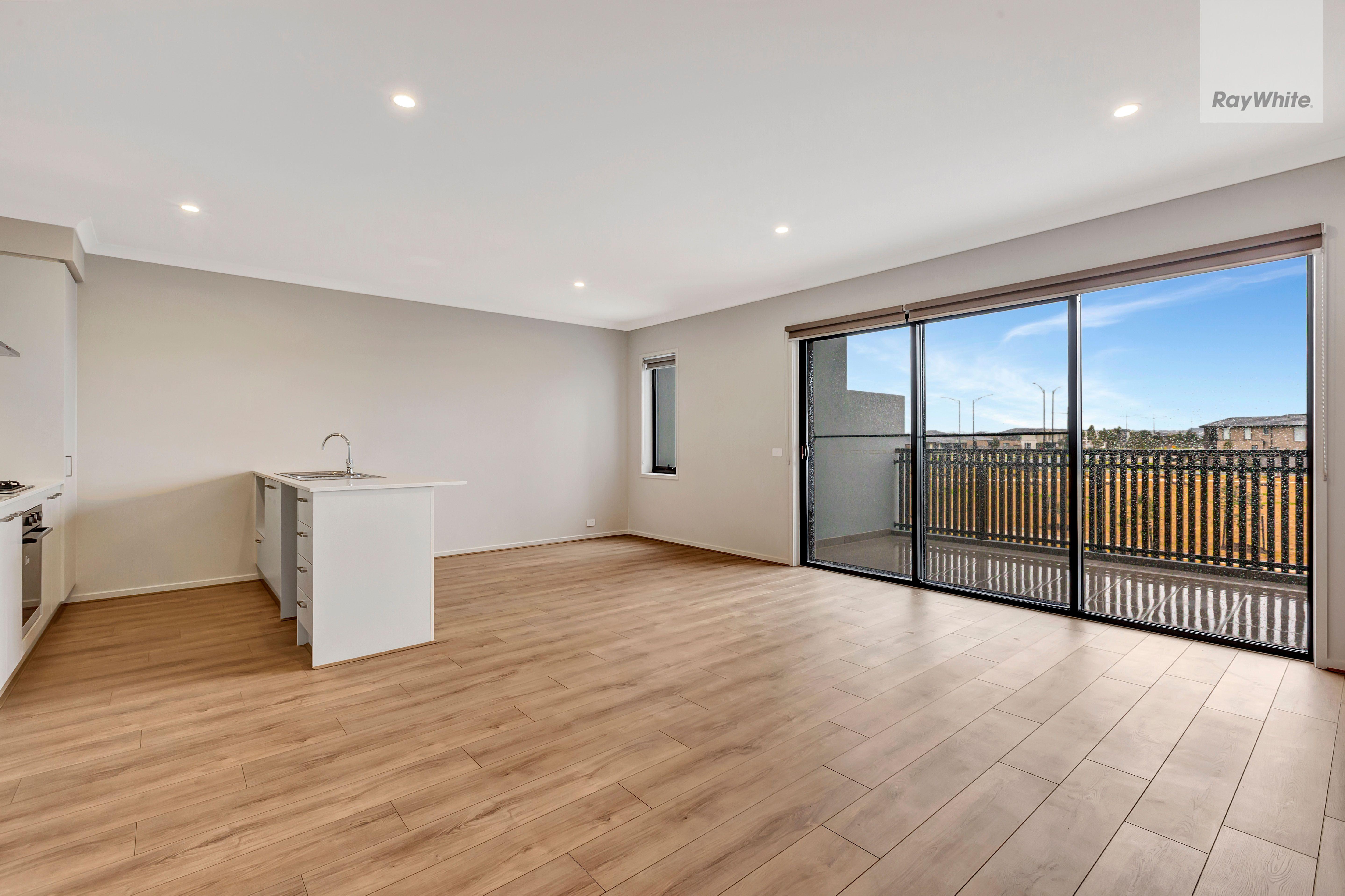 Townhouse for Rent: Donnybrook, VIC 3064, VIC, 3064