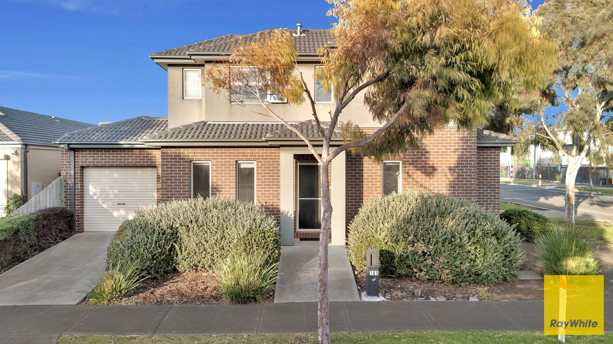 Prop-GPT: House: VIC Tarneit, VIC 3029 Home For Rent