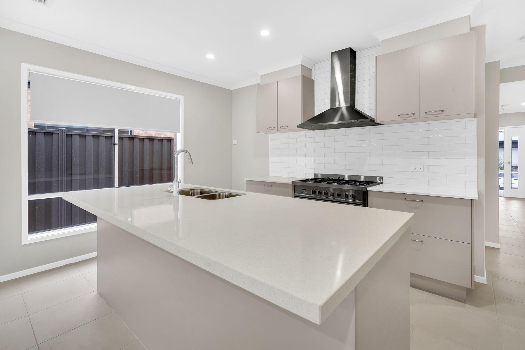 House for Rent: Craigieburn, VIC 3064, VIC, 3064