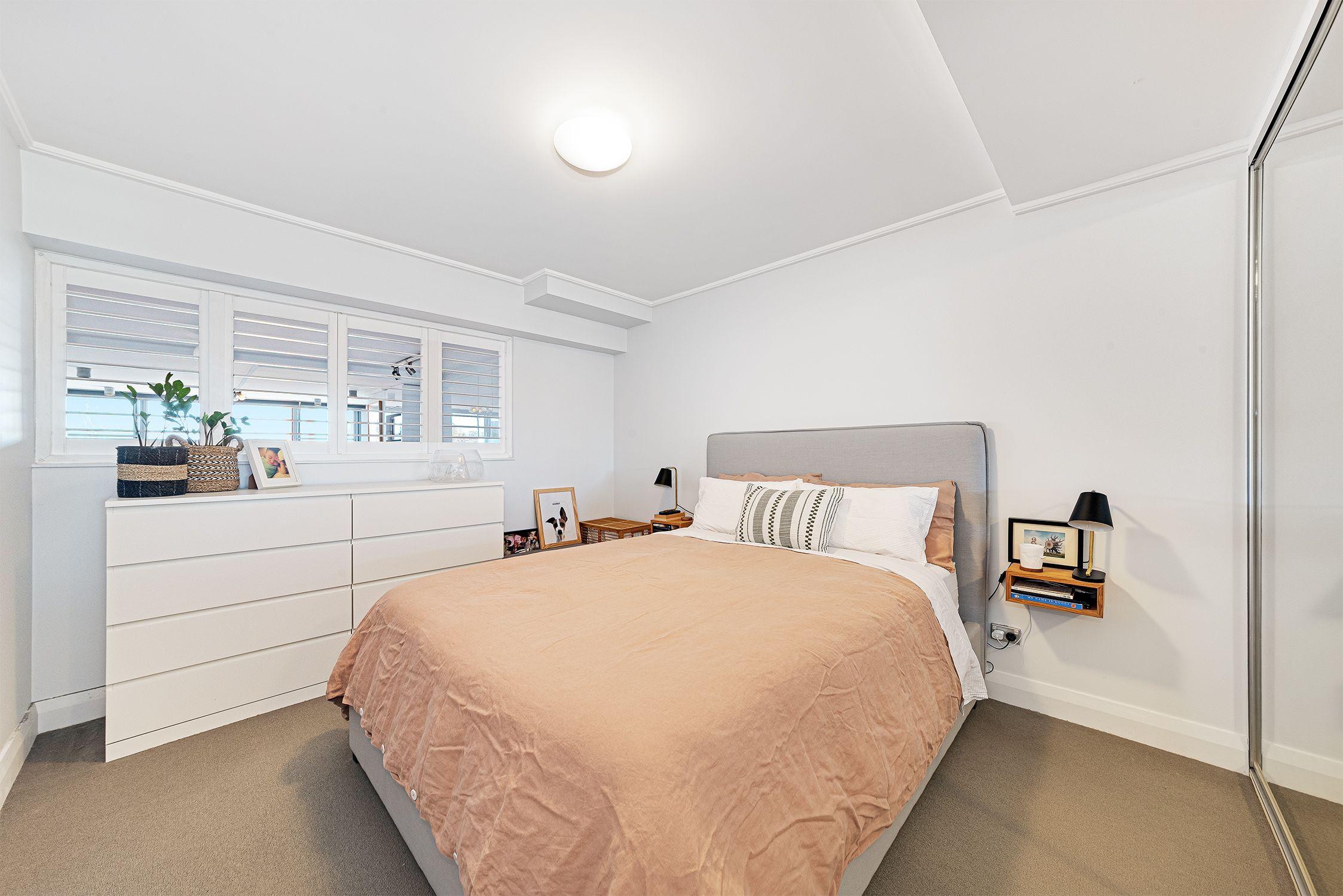 Chic Apartment with Stunning Private Balcony