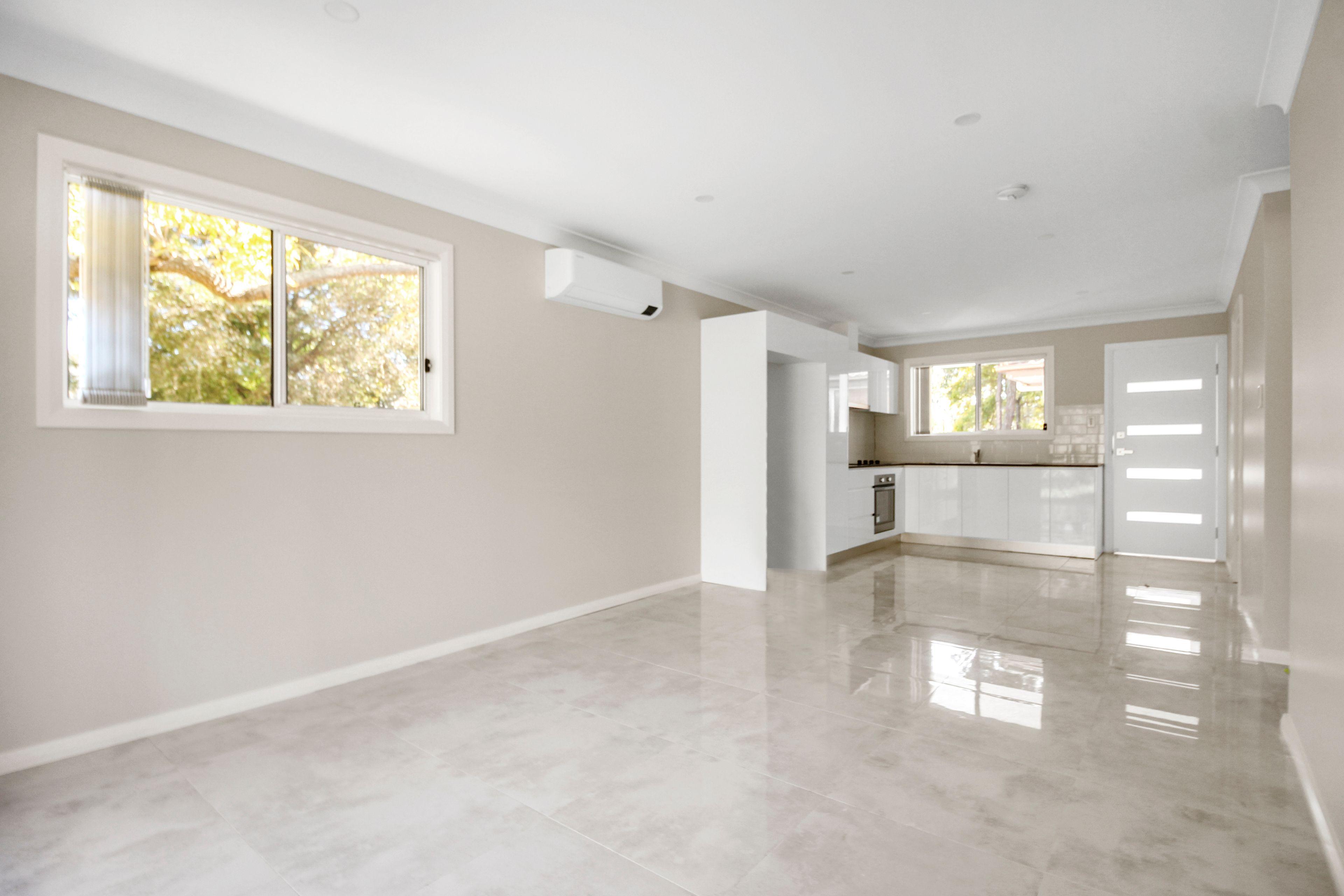 Prop-GPT: House: NSW Tuggerawong, NSW 2259 Home For Rent