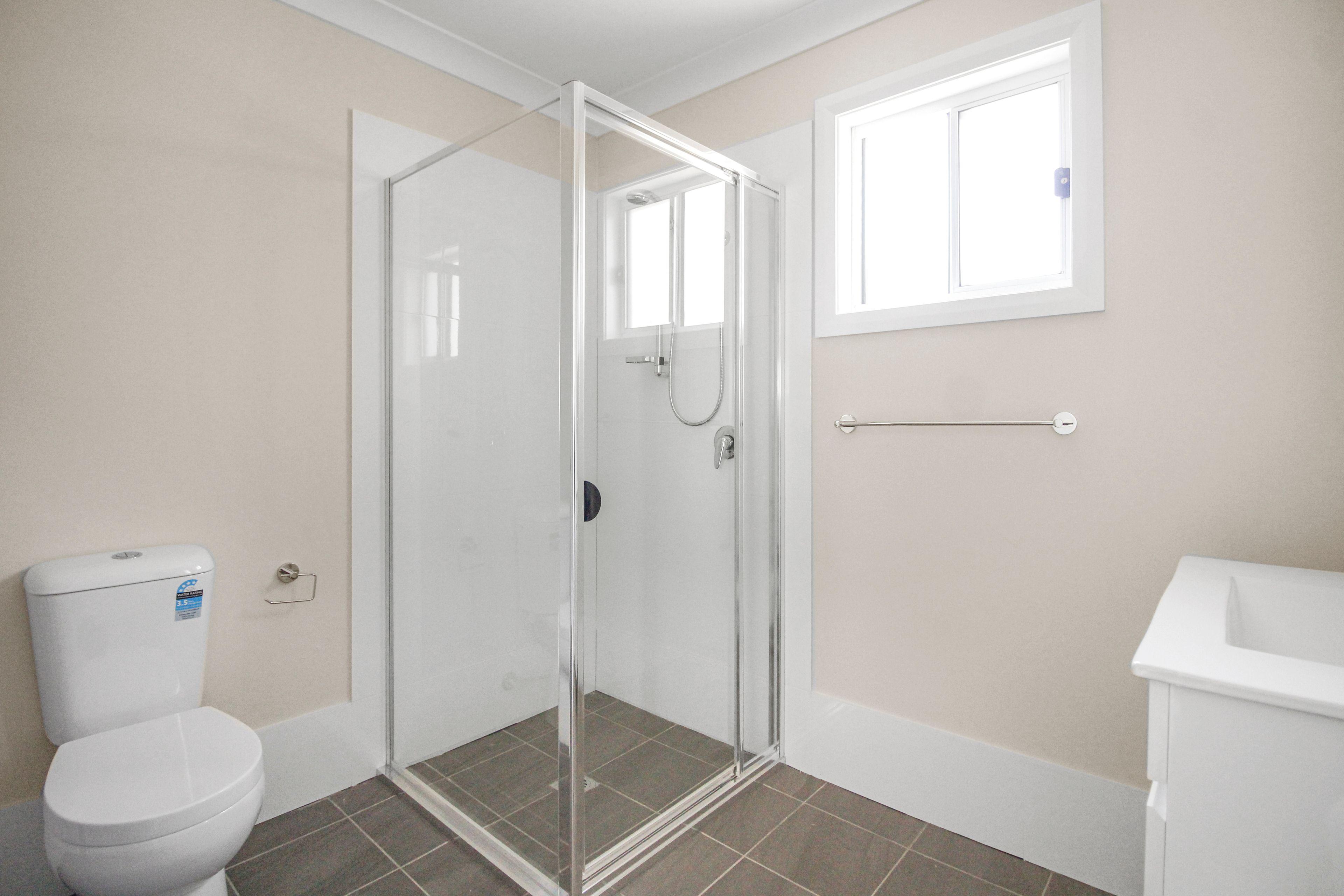 House for Rent: Tuggerawong, NSW 2259, NSW, 2259