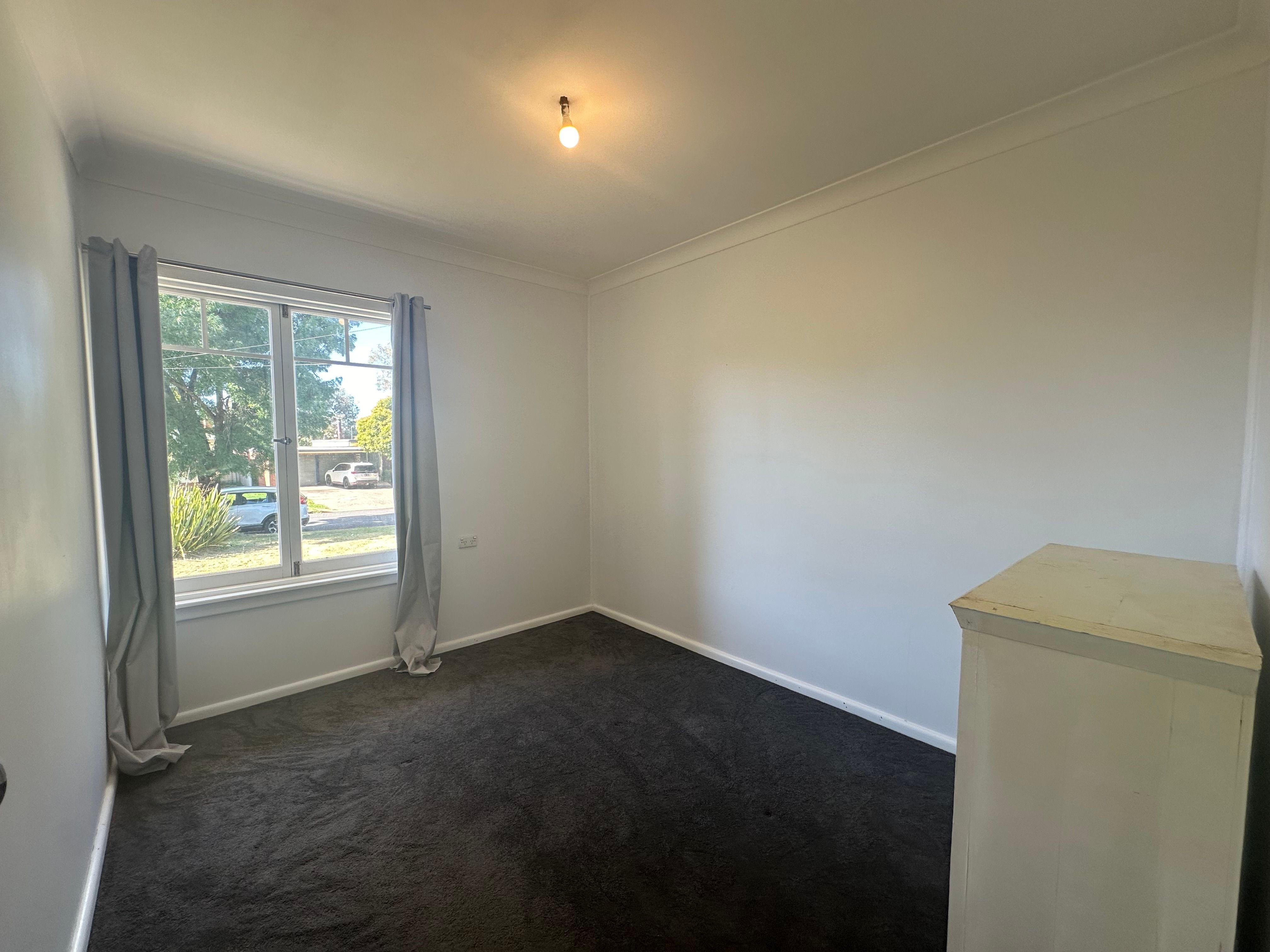 House for Rent: Orange, NSW 2800, NSW, 2800