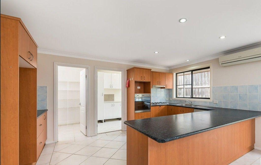 House for Rent: Narellan Vale, NSW 2567, NSW, 2567
