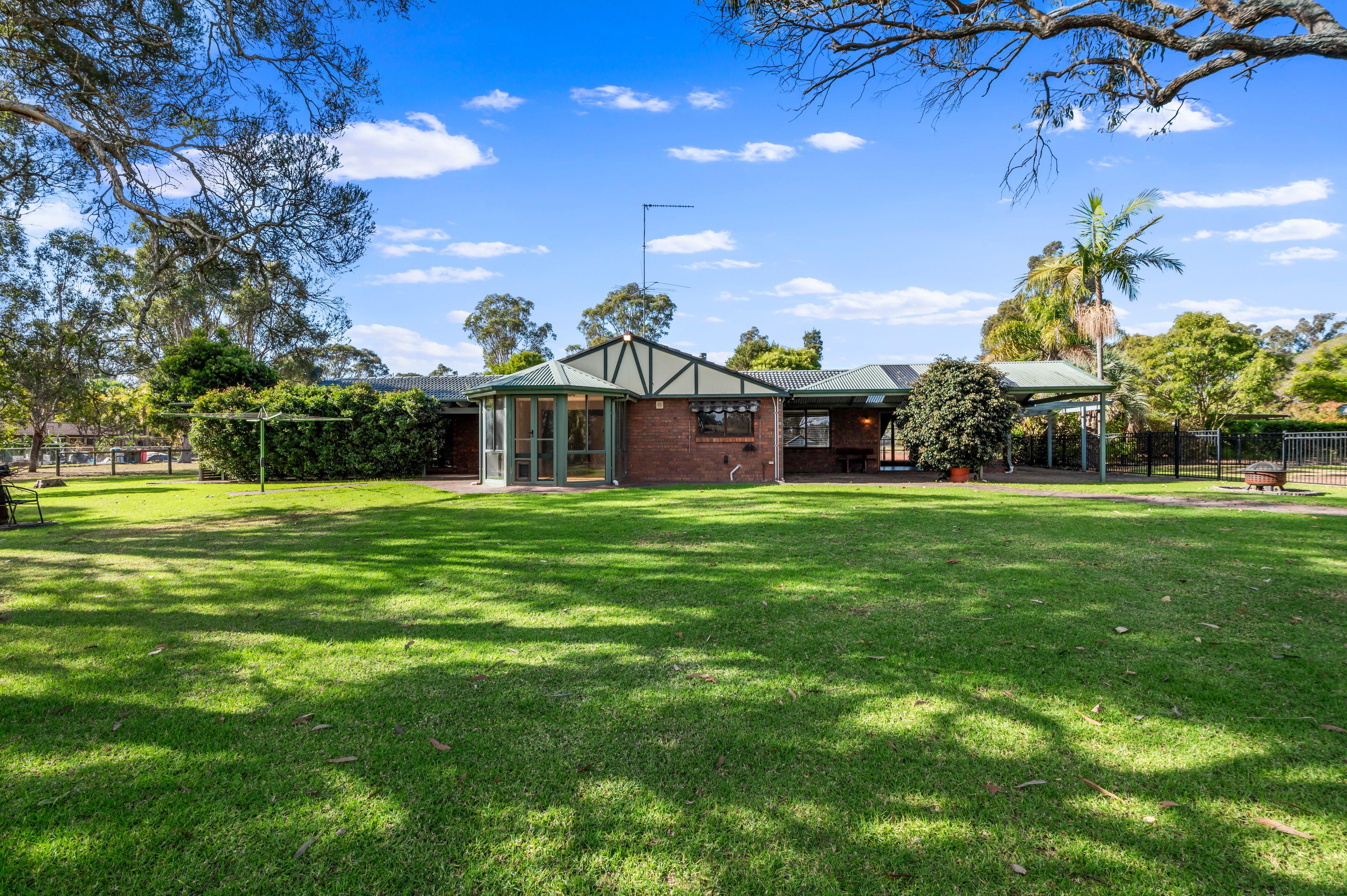 House for Rent: Bringelly, NSW 2556, NSW, 2556