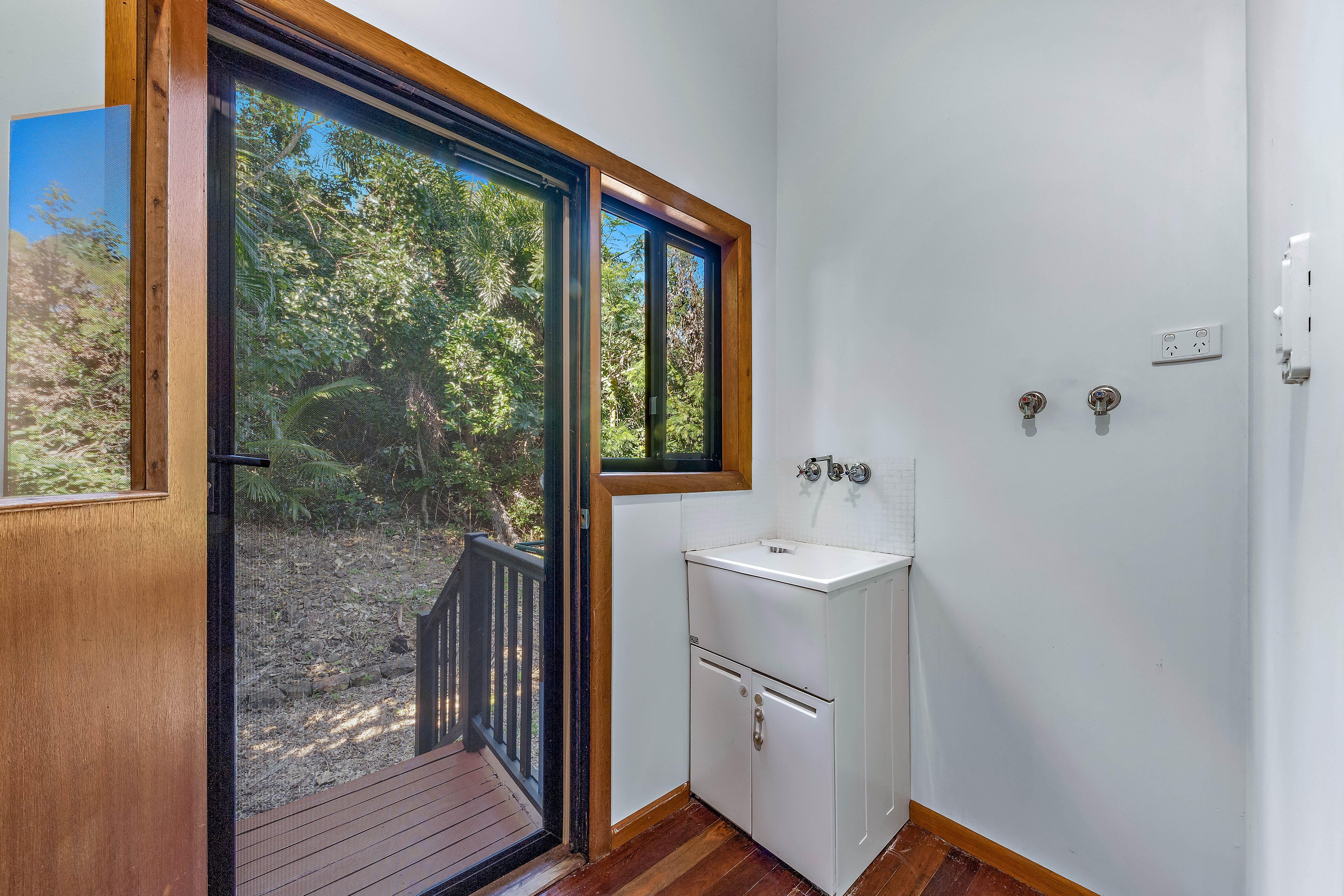 3 Bedroom Home in Rain-forest setting