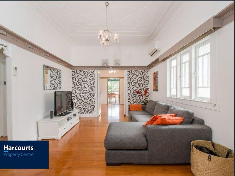 Prop-GPT: House: QLD Greenslopes, QLD 4120 Queensland 4120