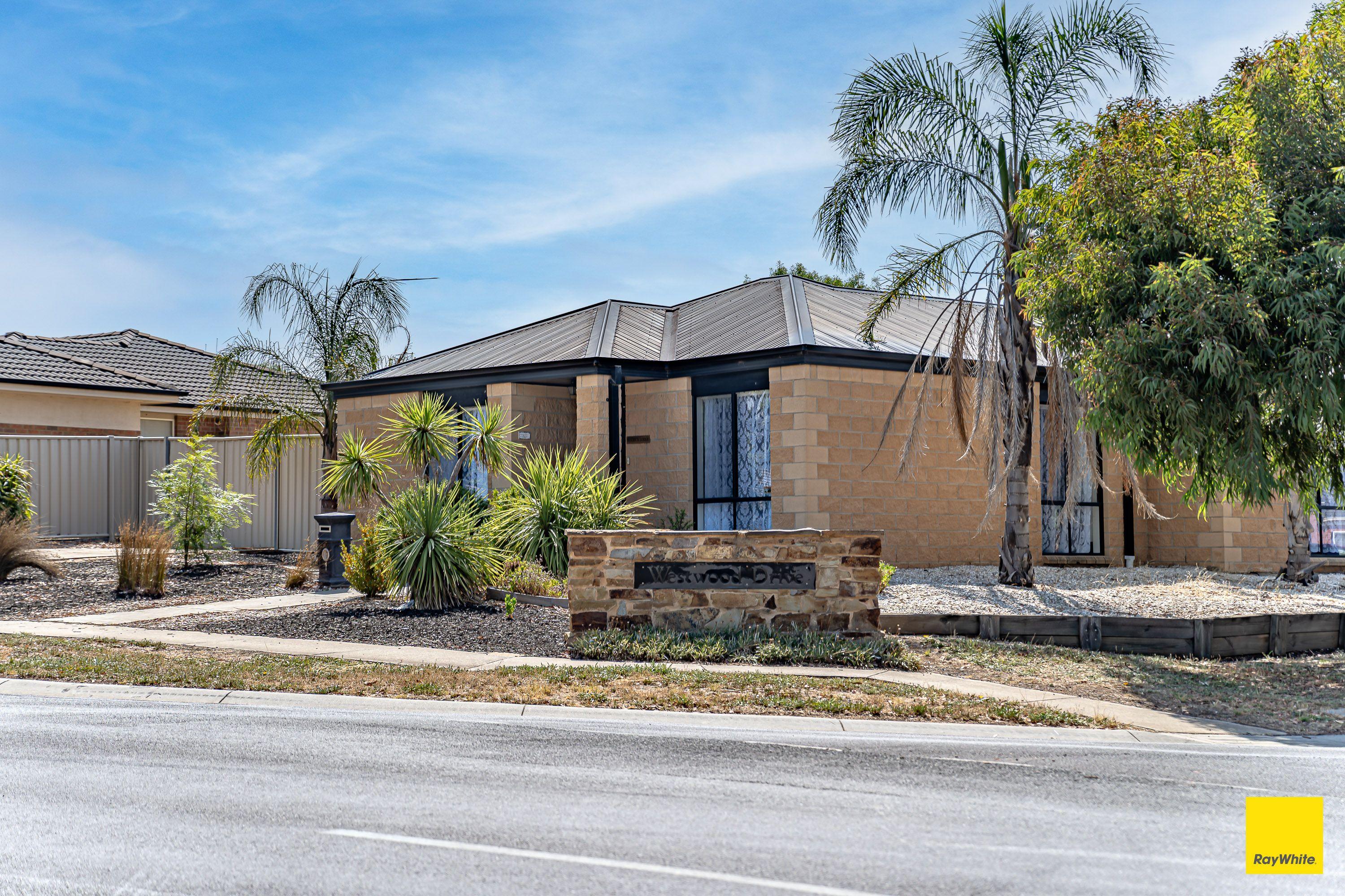 Prop-GPT: Other: VIC California Gully, VIC 3556 Home For Rent