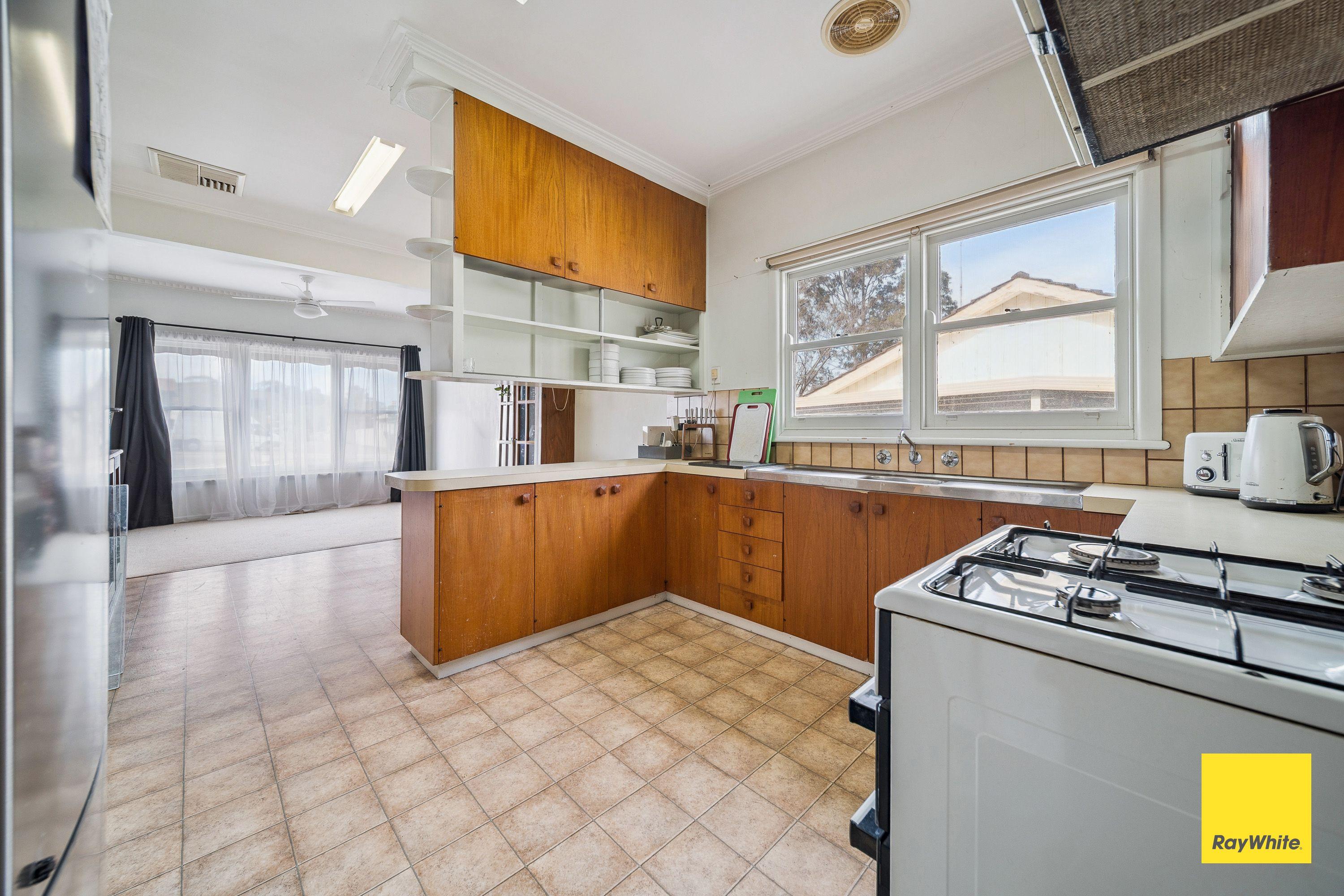 House for Rent: Long Gully, VIC 3550, VIC, 3550