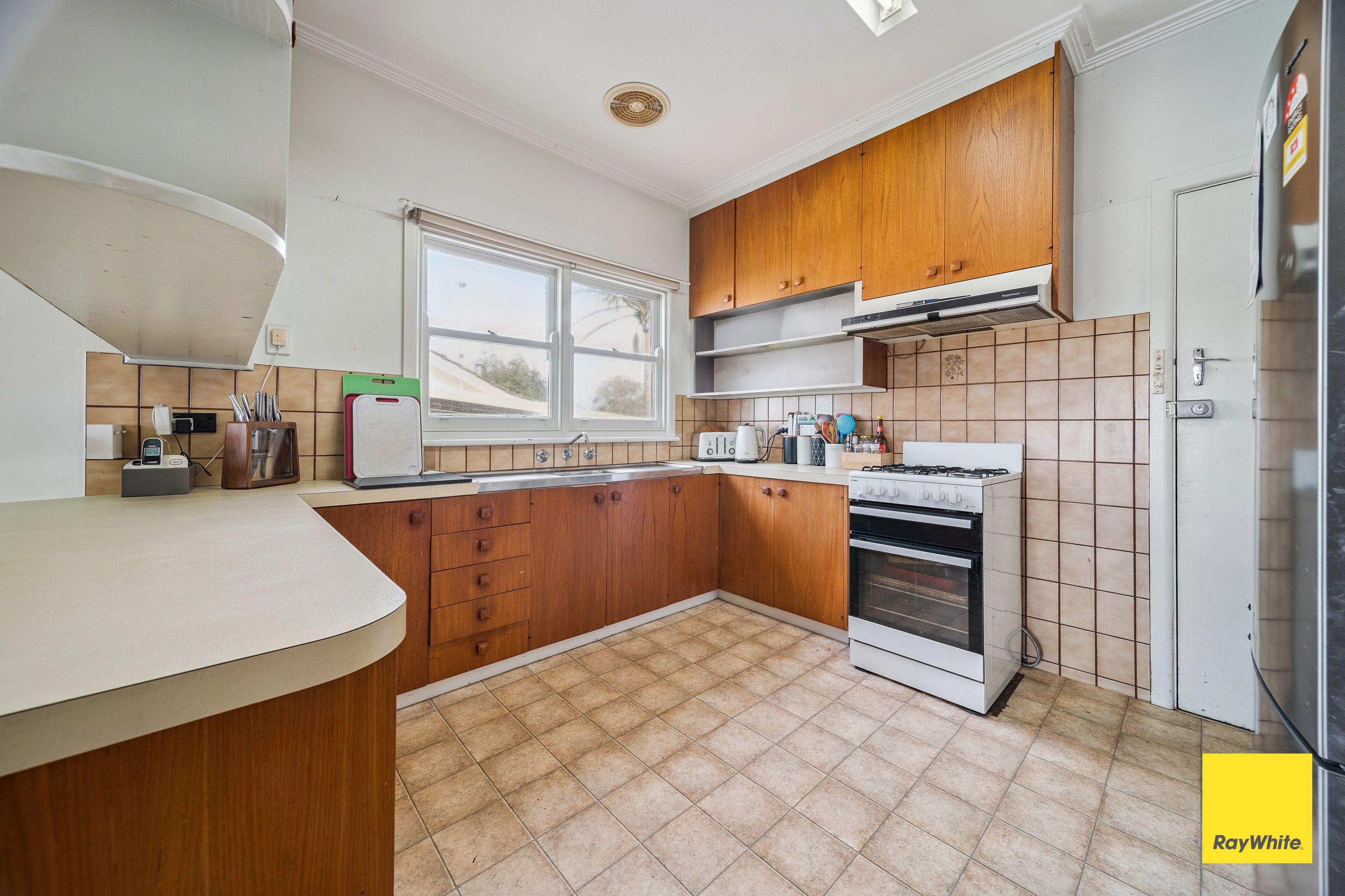 House for Rent: Long Gully, VIC 3550, VIC, 3550