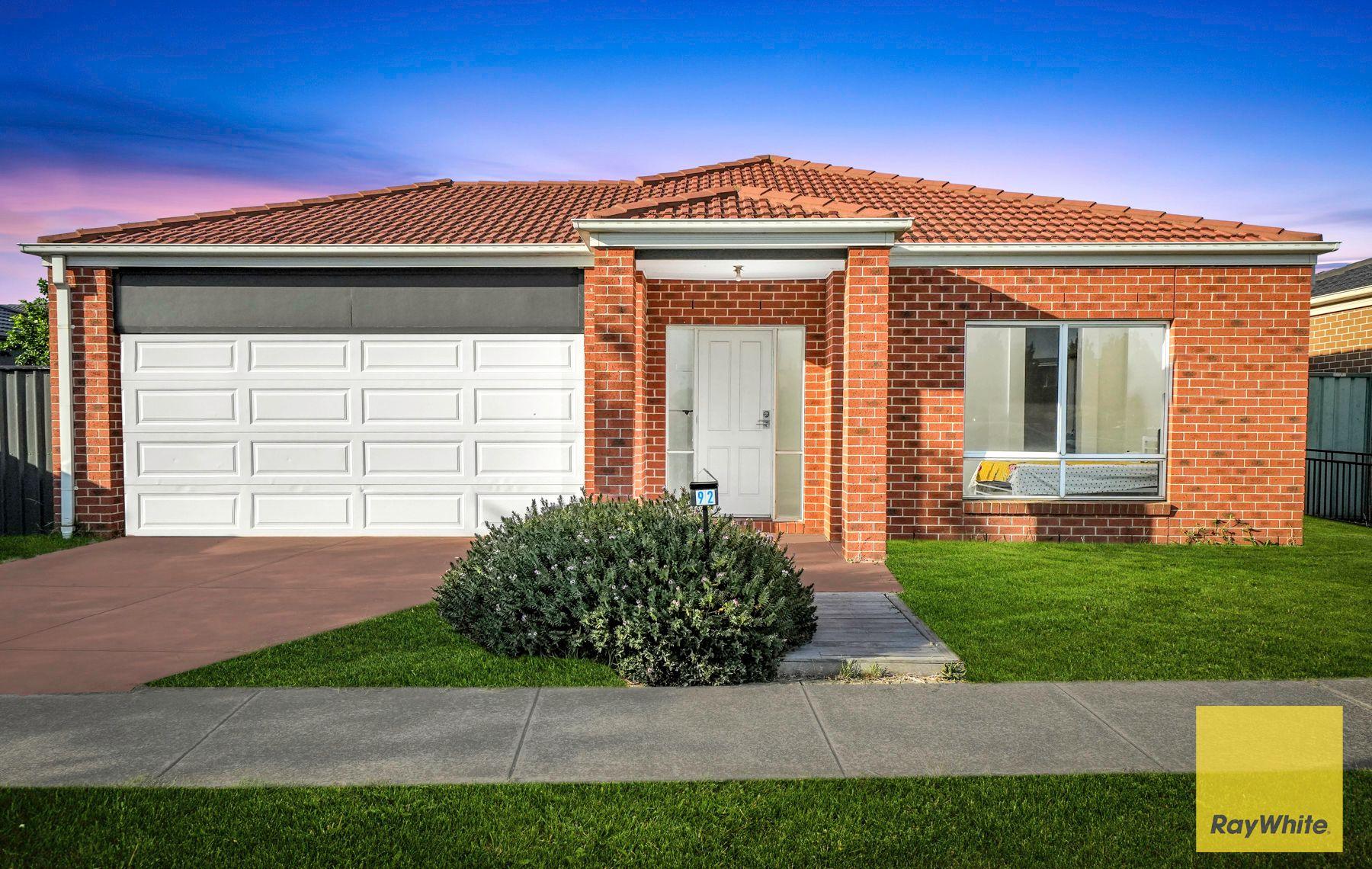 Prop-GPT: House: VIC Tarneit, VIC 3029 Home For Rent