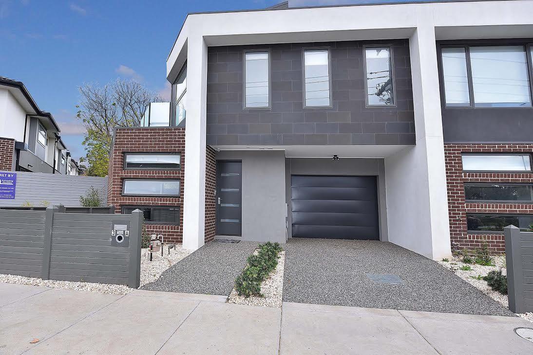 Prop-GPT: Townhouse: VIC Moorabbin, VIC 3189 Home For Rent