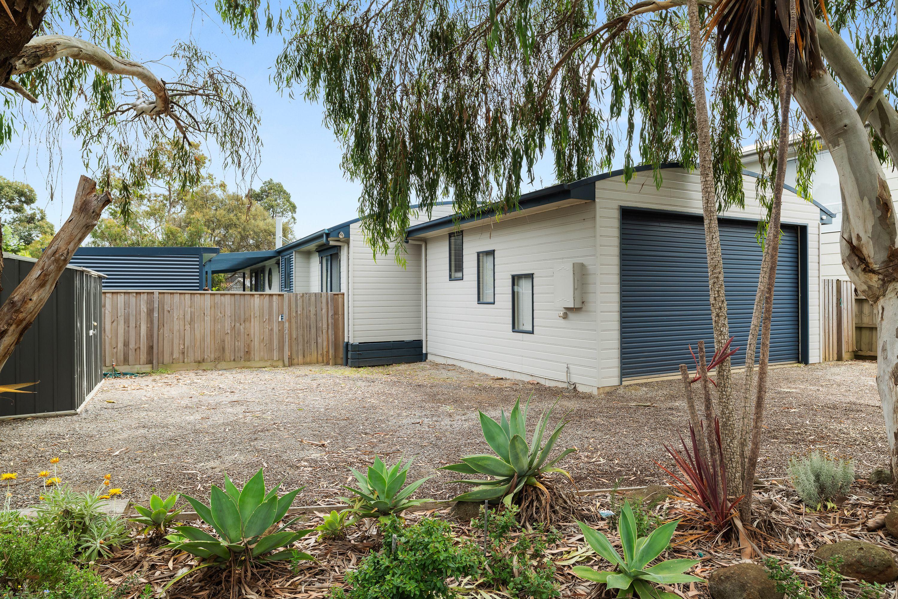 Prop-GPT: House: VIC Cowes, VIC 3922 Home For Rent