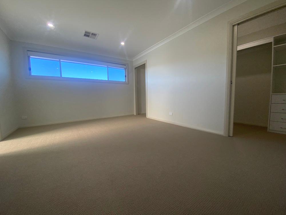 House for Rent: Thirlmere, NSW 2572, NSW, 2572
