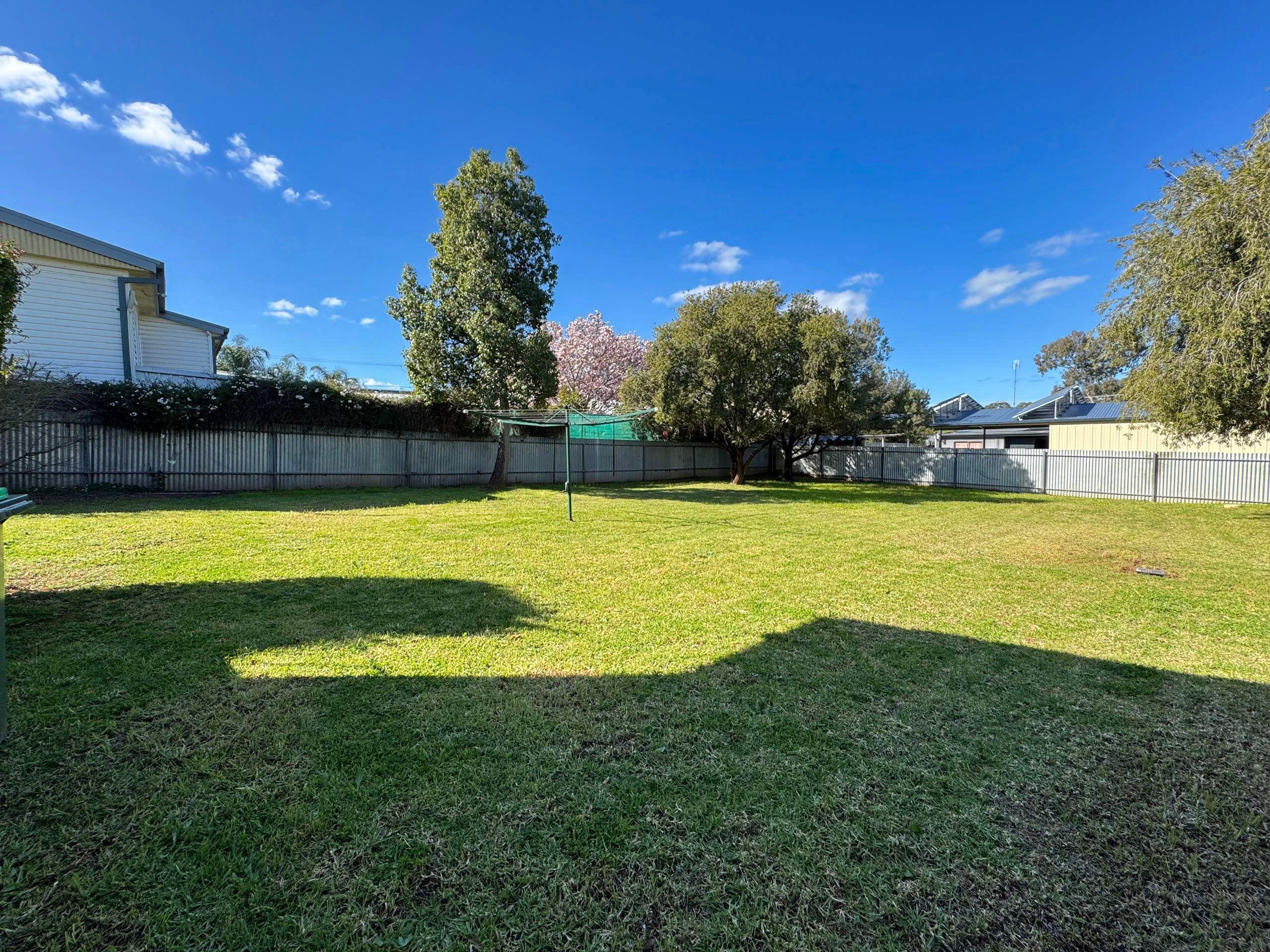 House for Rent: Parkes, NSW 2870, NSW, 2870