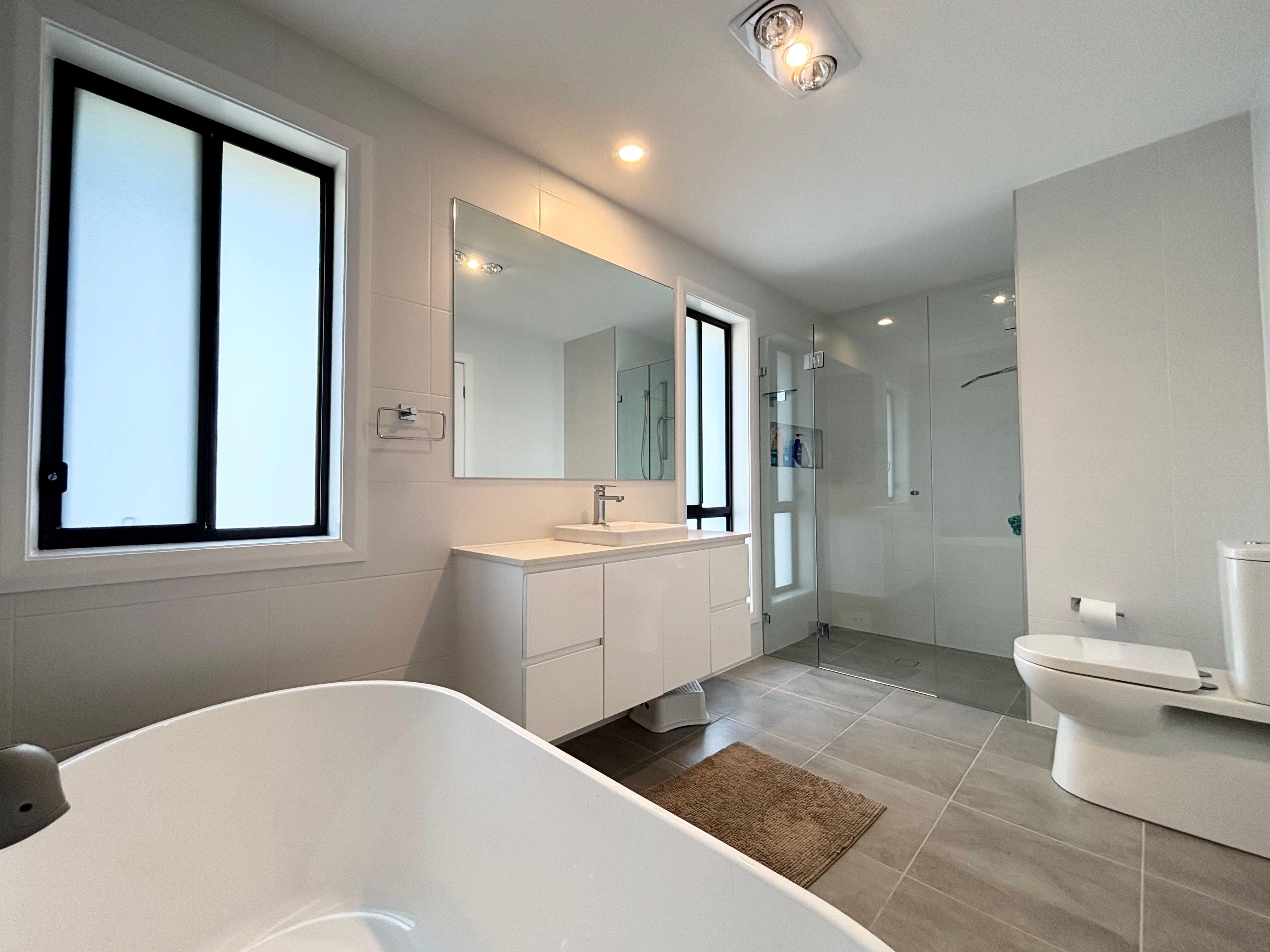 House for Rent: Austral, NSW 2179, NSW, 2179
