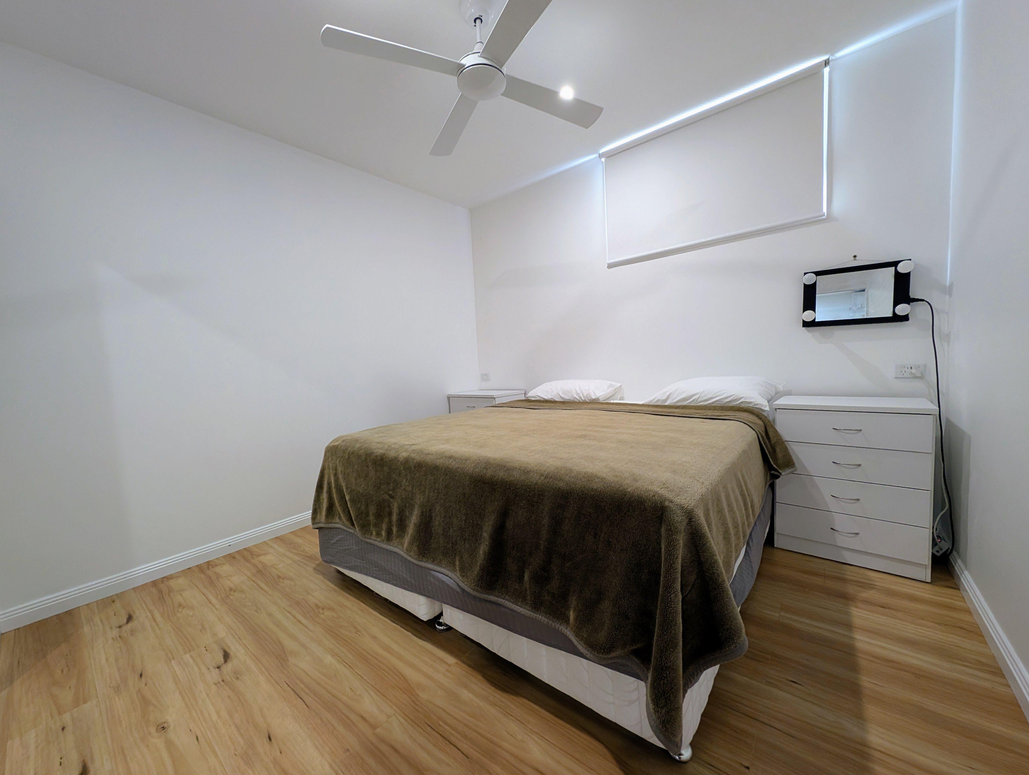 Fully Furnished Home Right a short Walk to Lake MacQuarie