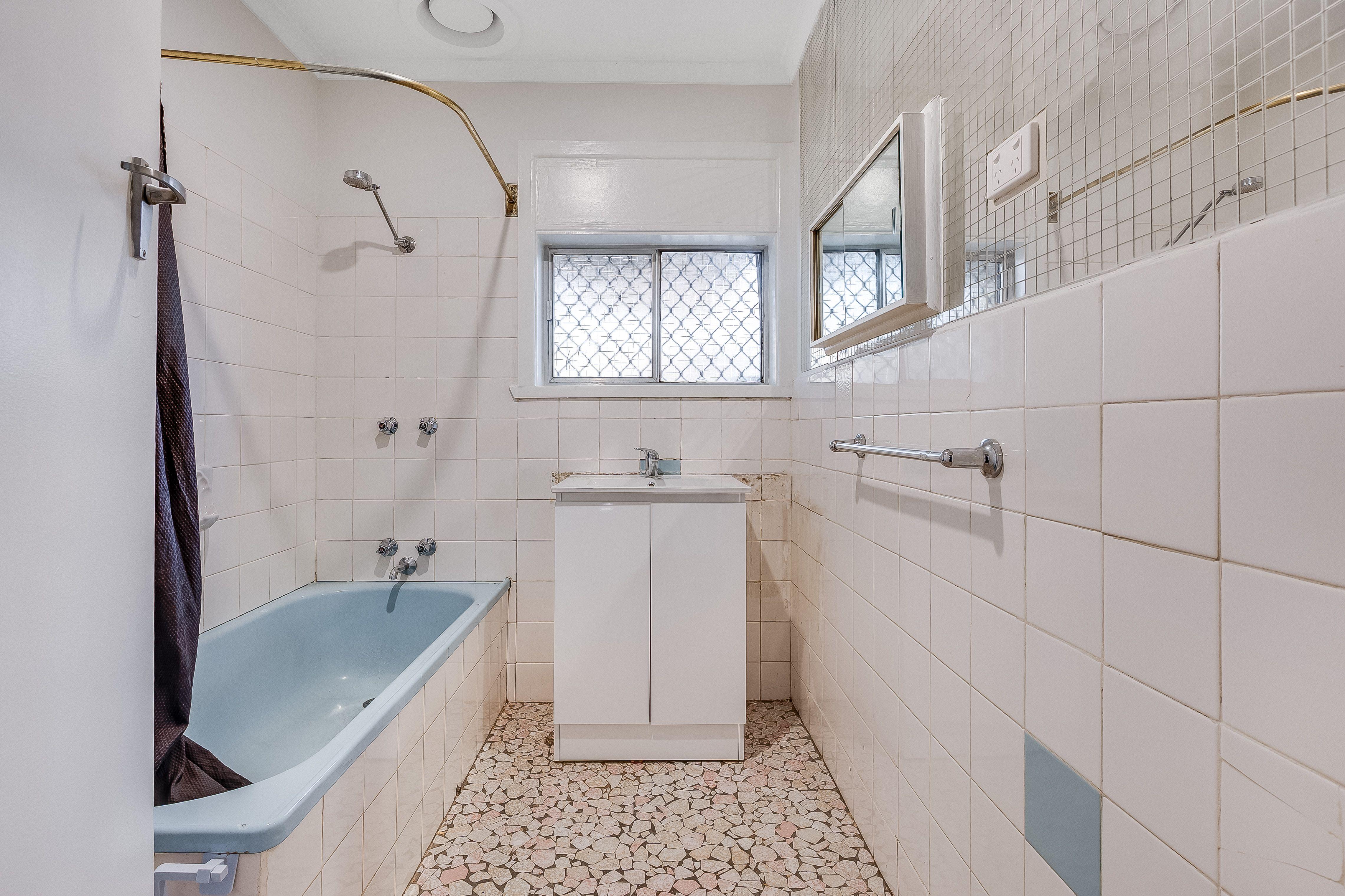 House for Rent: Lavington, NSW 2641, NSW, 2641