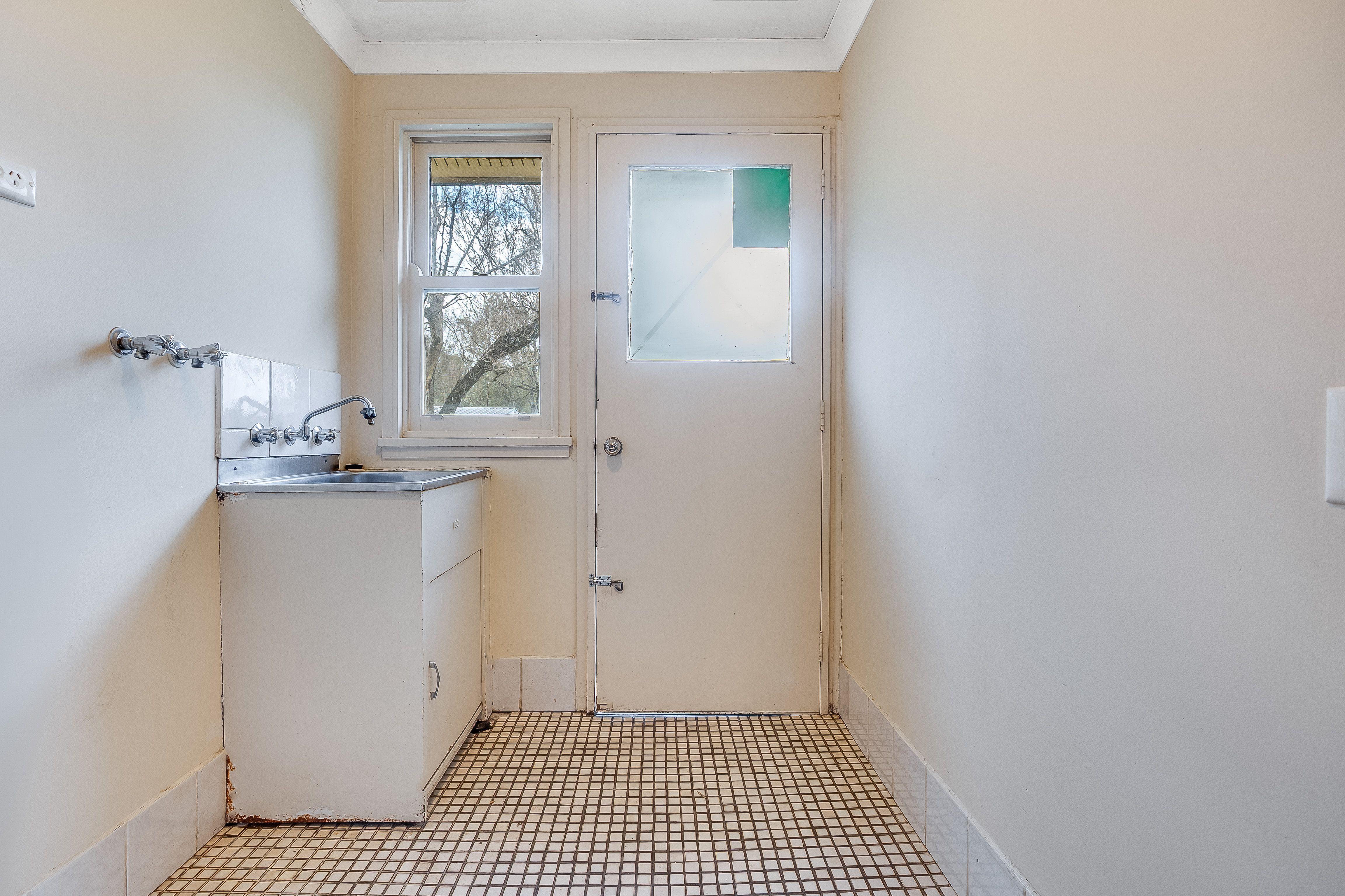 House for Rent: Lavington, NSW 2641, NSW, 2641