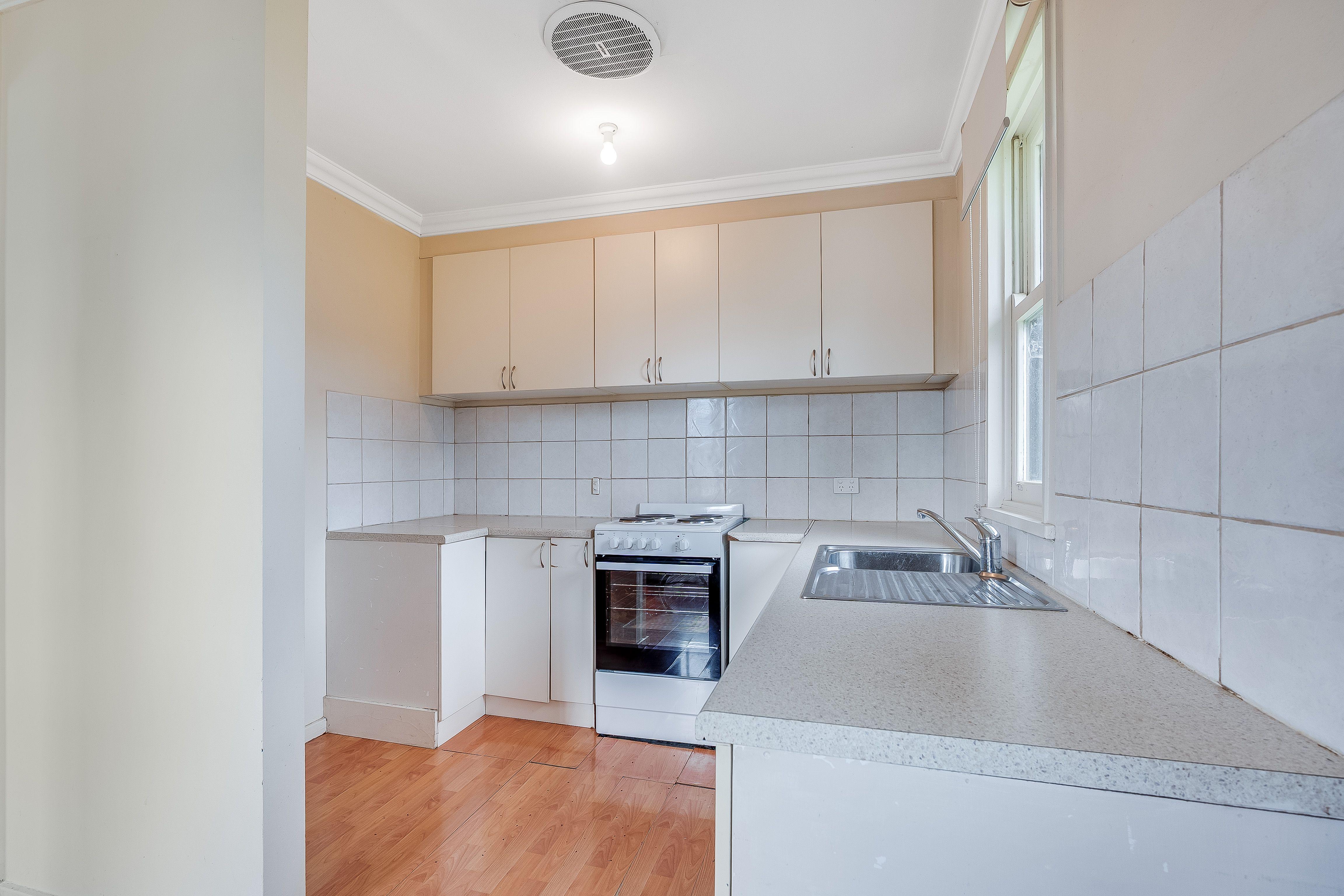 House for Rent: Lavington, NSW 2641, NSW, 2641