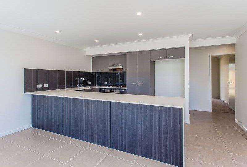 SPACIOUS HOME OVERLOOKING BUSHLAND