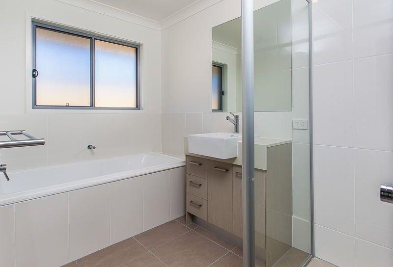 SPACIOUS HOME OVERLOOKING BUSHLAND