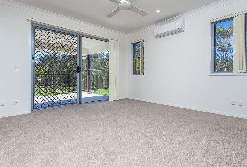 SPACIOUS HOME OVERLOOKING BUSHLAND