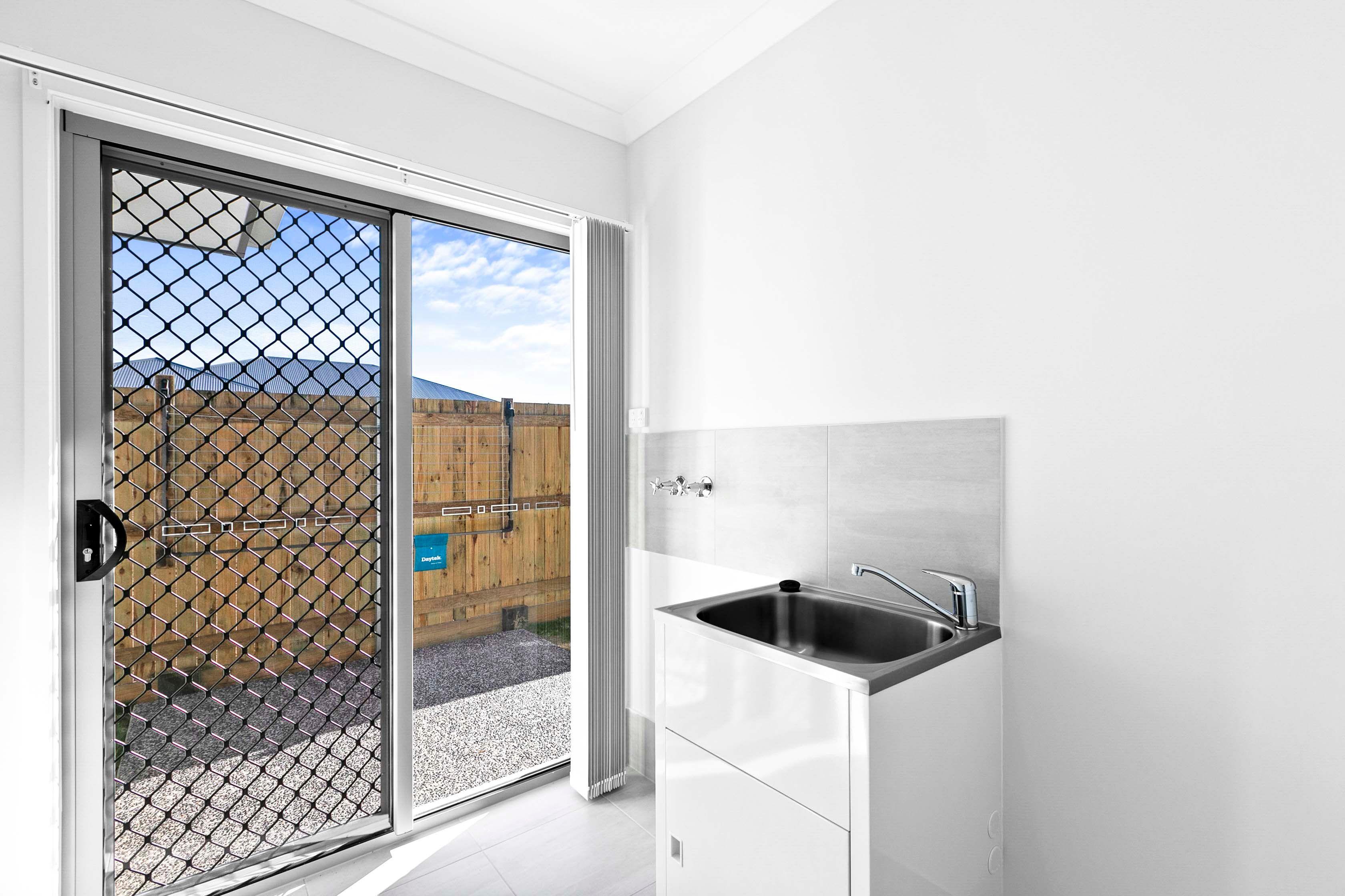House for Rent: Kawungan, QLD 4655, QLD, 4655