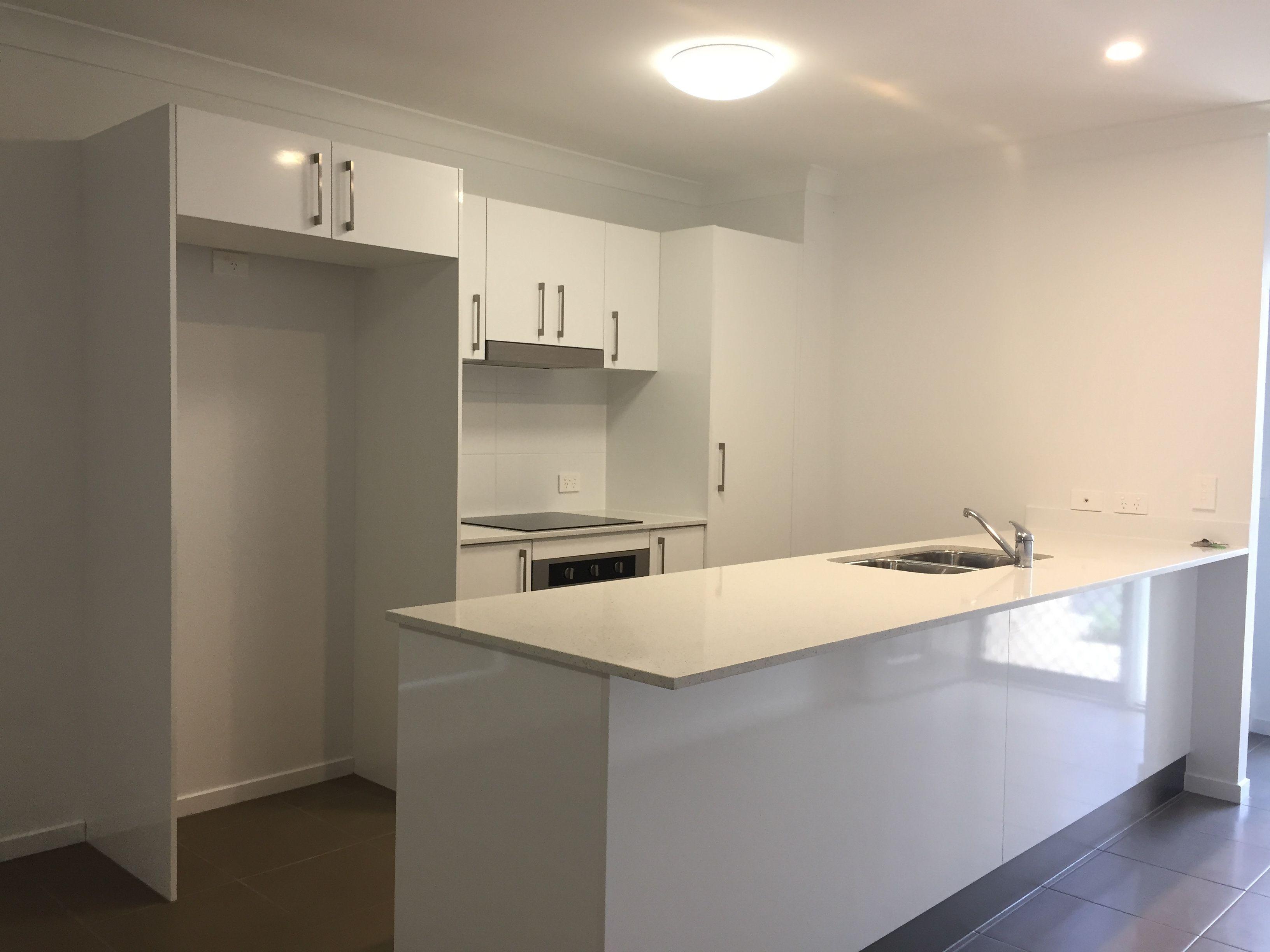 TERRIFIC TOWNHOUSE! APPLY NOW!