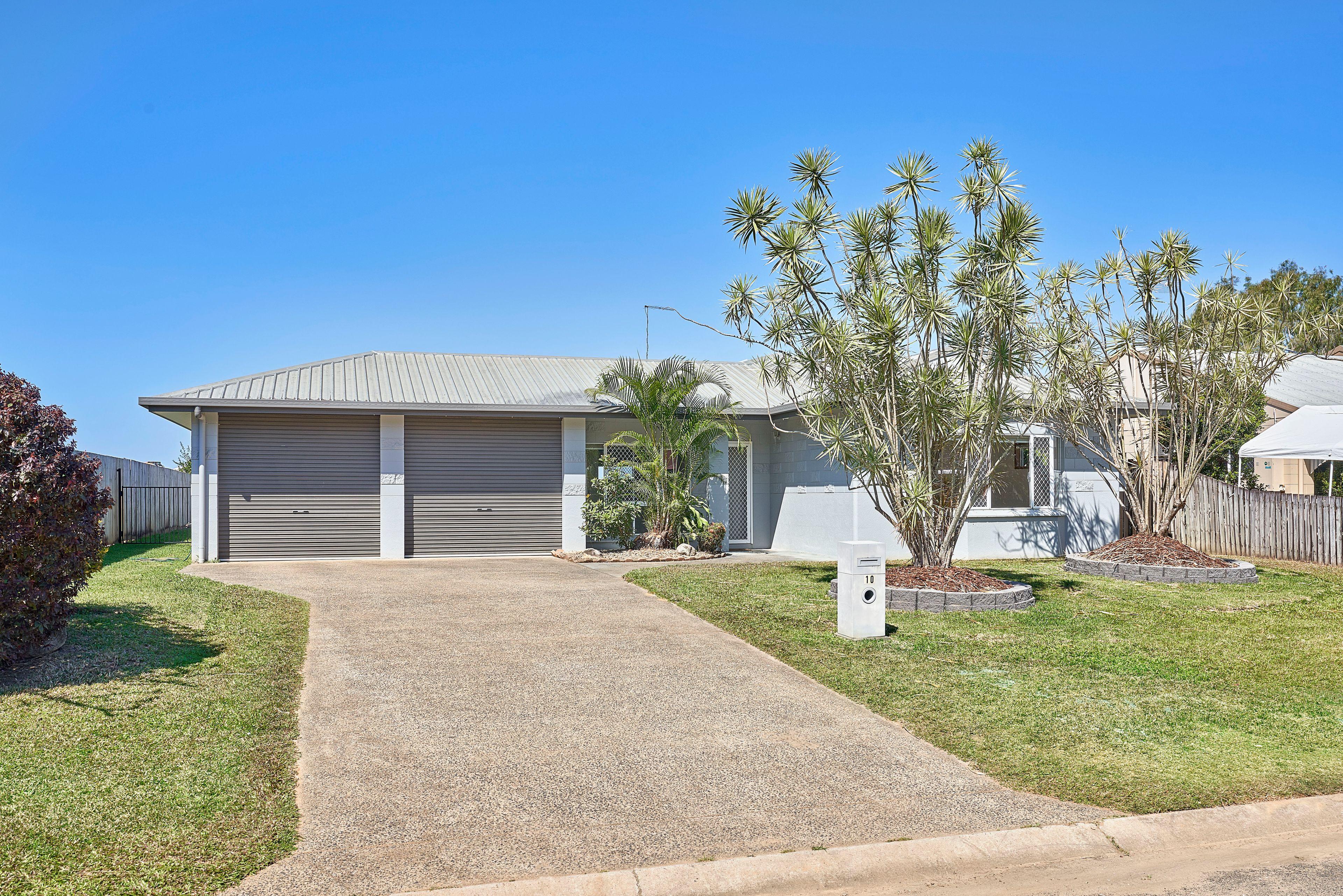 Prop-GPT: House: QLD Smithfield, QLD 4878 Home For Rent