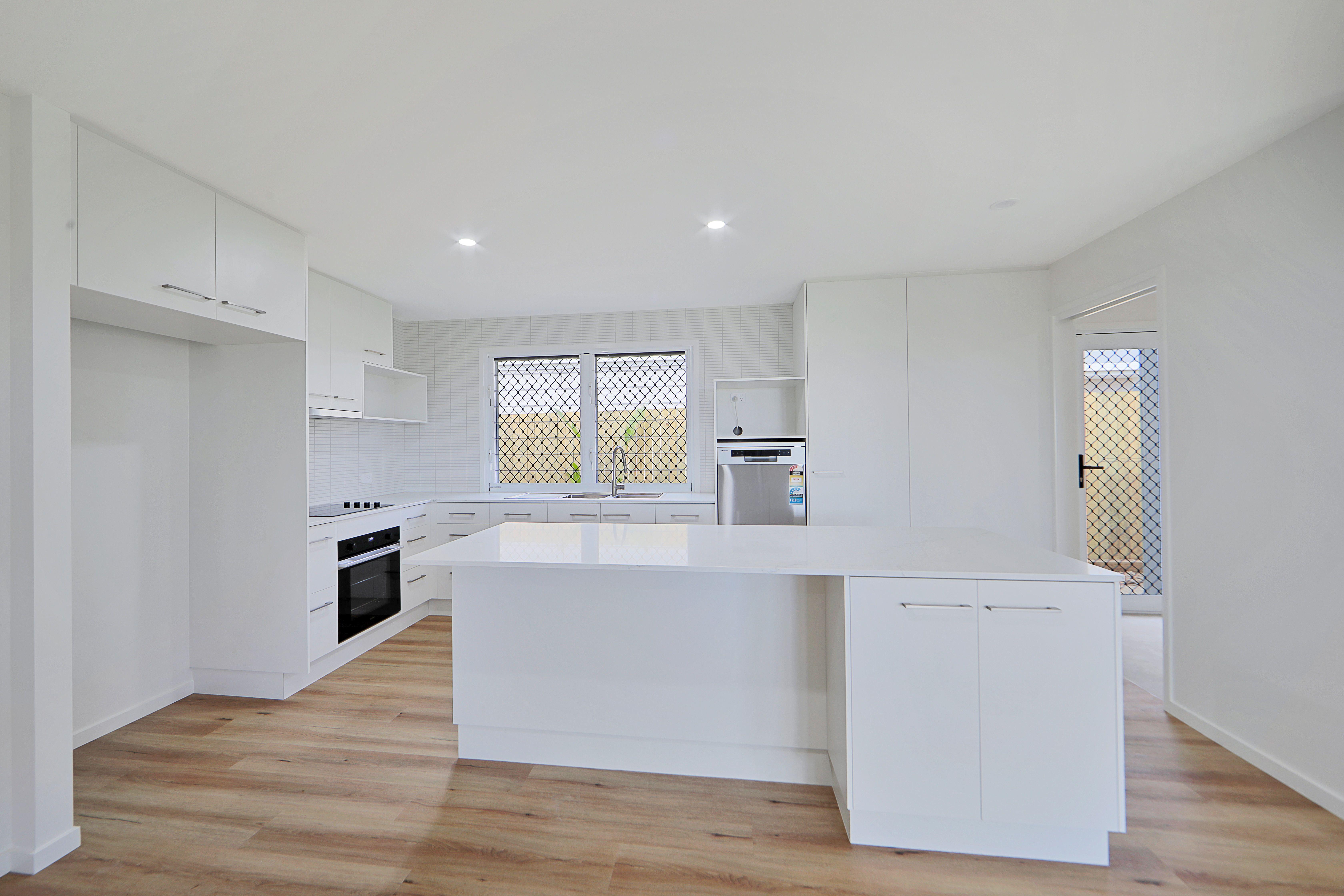 Stunning 4 Bedroom Family Home in Bargara - Only minutes to Kelly's Beach