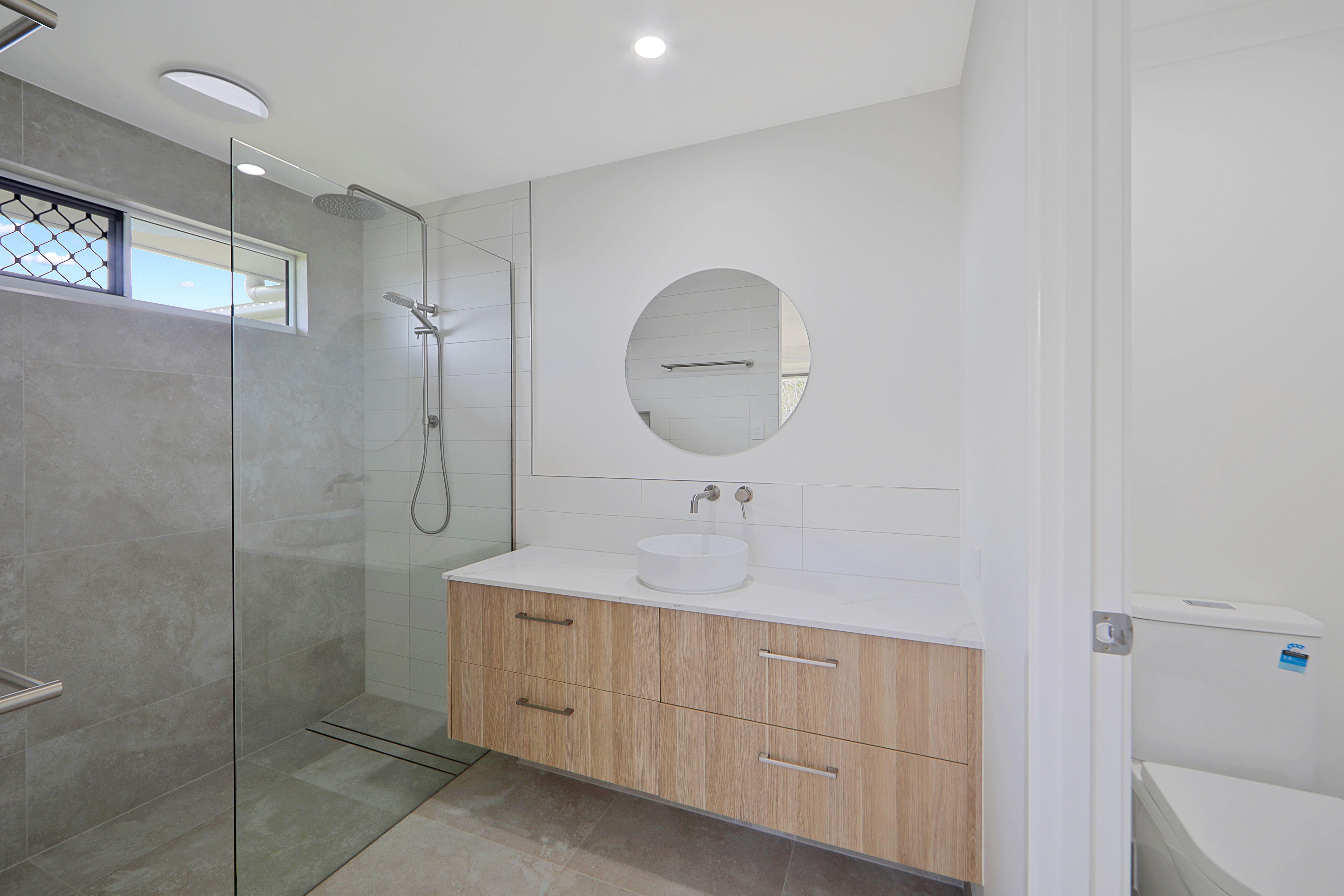 Stunning 4 Bedroom Family Home in Bargara - Only minutes to Kelly's Beach