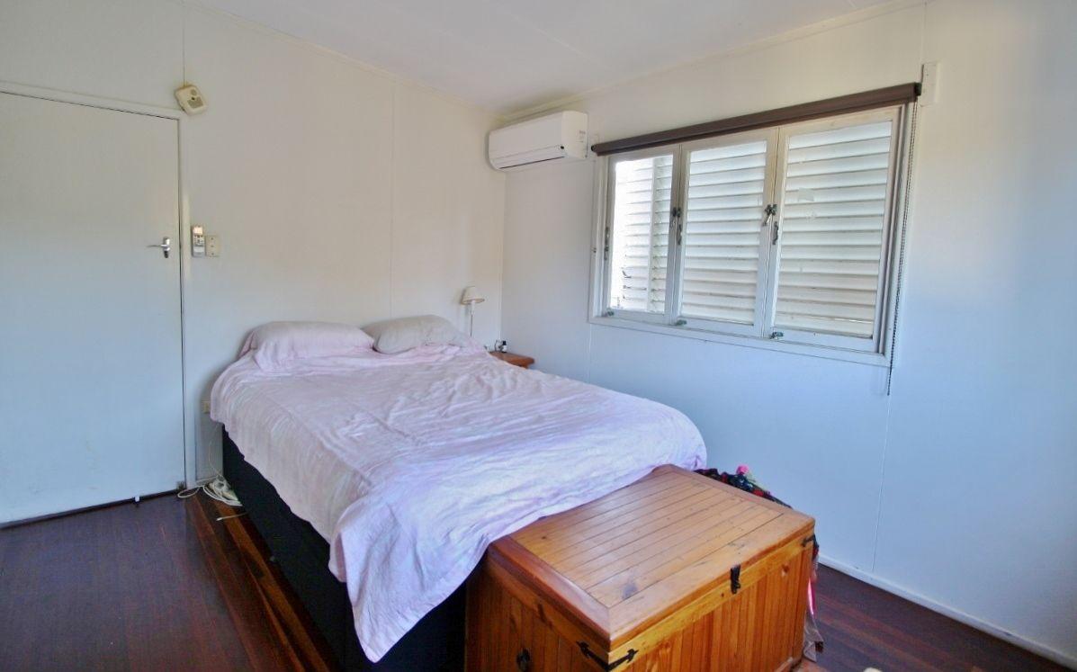 House for Rent: Holland Park West, QLD 4121, QLD, 4121