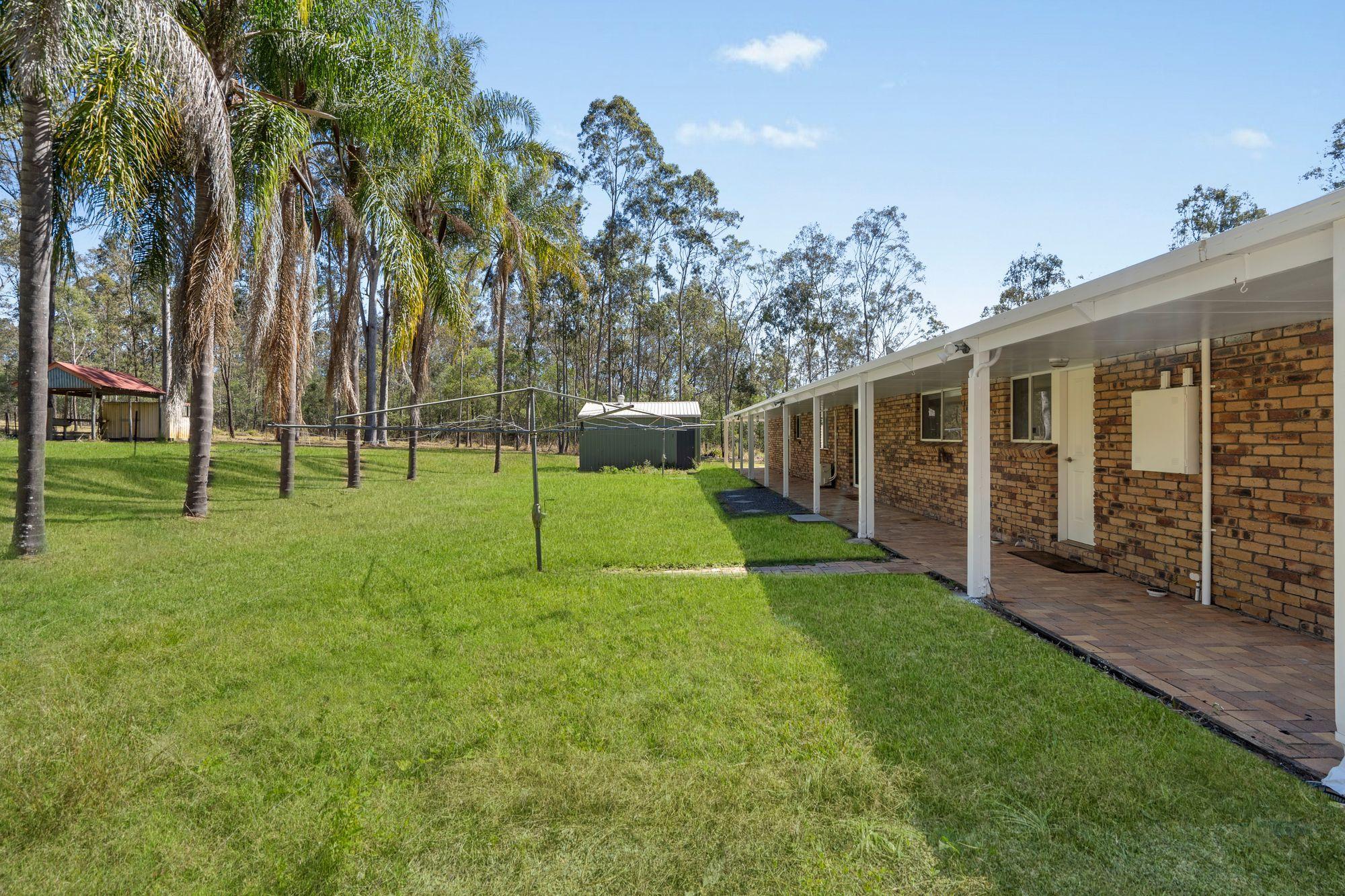 Dual Living Acreage Retreat - Freshly Renovated on 6.2 Hectares