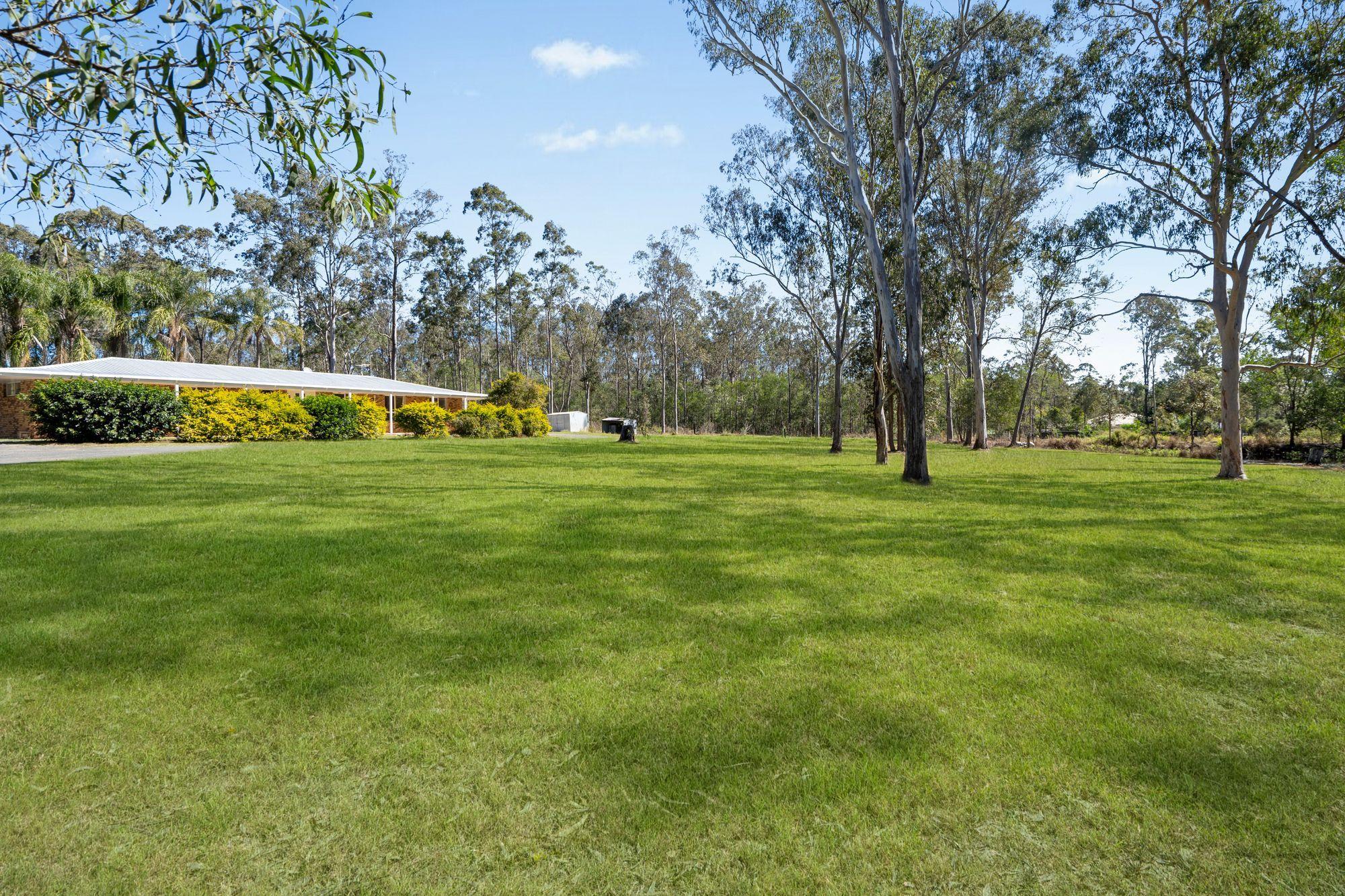 Dual Living Acreage Retreat - Freshly Renovated on 6.2 Hectares