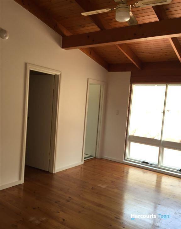 1 Dutchman Drive, HALLETT COVE, SA 5158 - House for Rent - harcourts.net